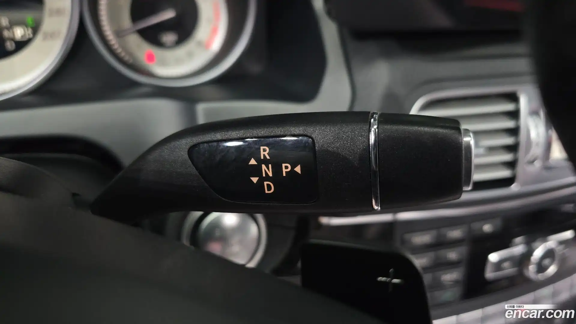 E-Class Mercedes-Benz 2014.2-INNER-009