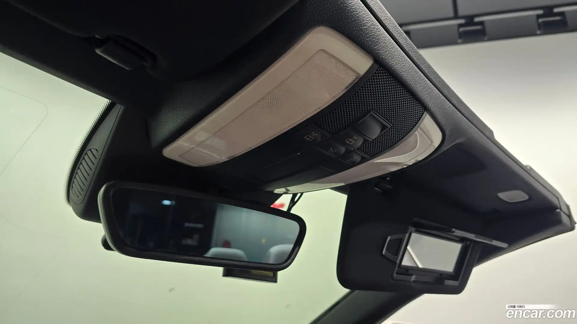 E-Class Mercedes-Benz 2014.2-OPTION-024