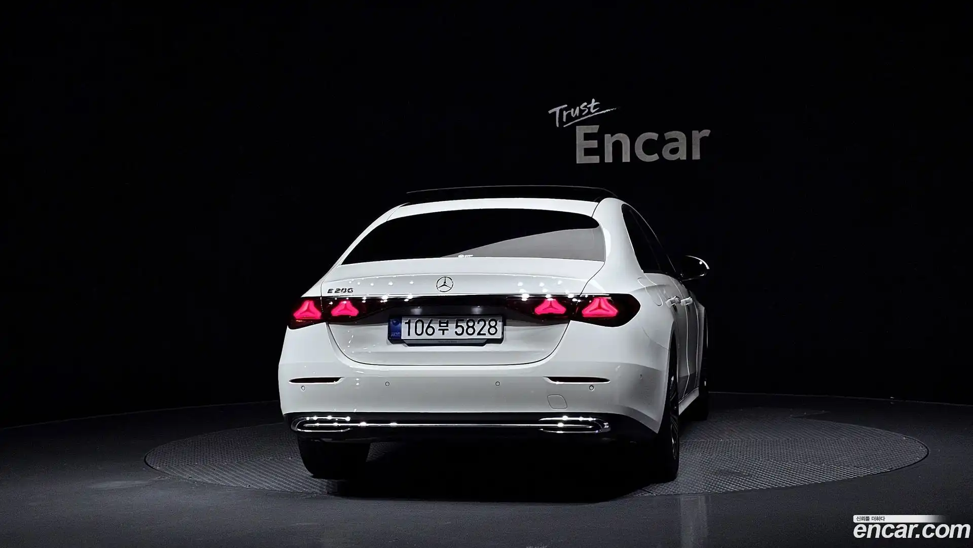 E-Class Mercedes-Benz 2025.3-OUTER-004