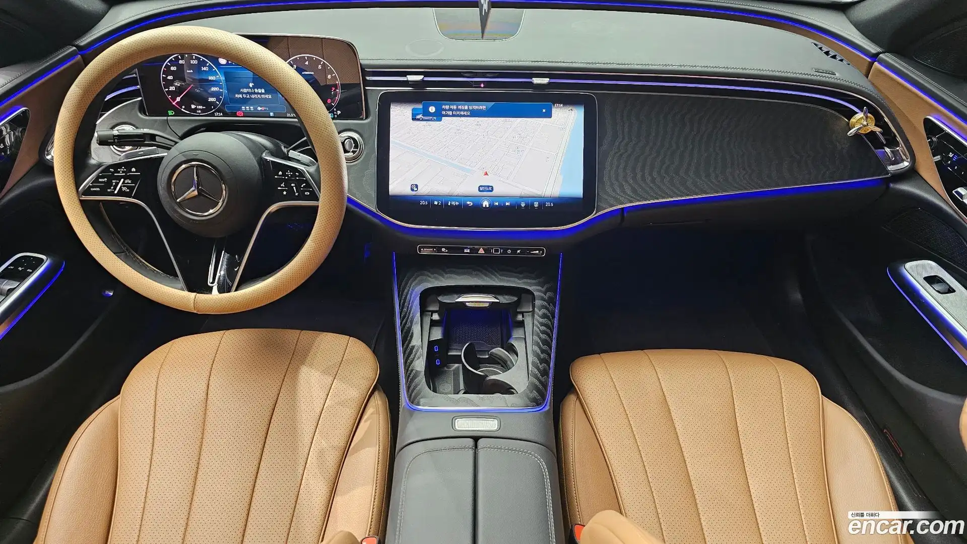 E-Class Mercedes-Benz 2025.3-INNER-007