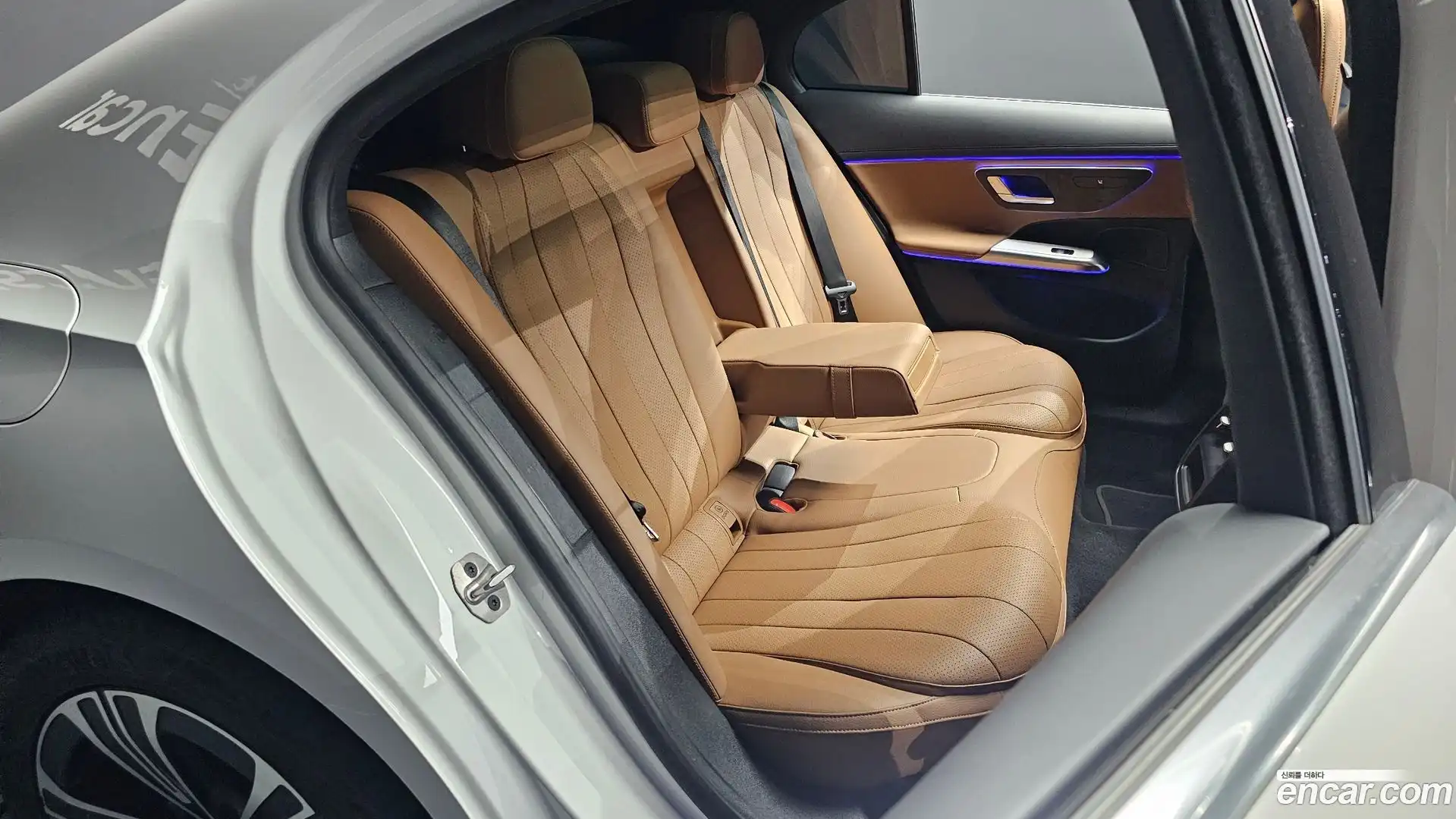 E-Class Mercedes-Benz 2025.3-OPTION-015