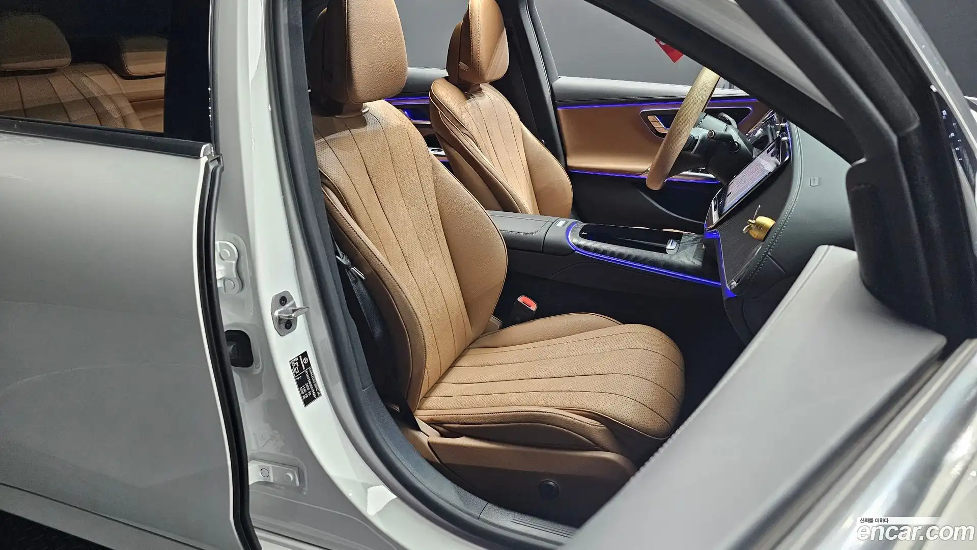 E-Class Mercedes-Benz 2025.3-OPTION-016