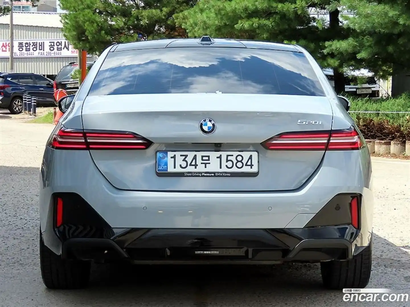 5-Series BMW 2025.5-OUTER-004