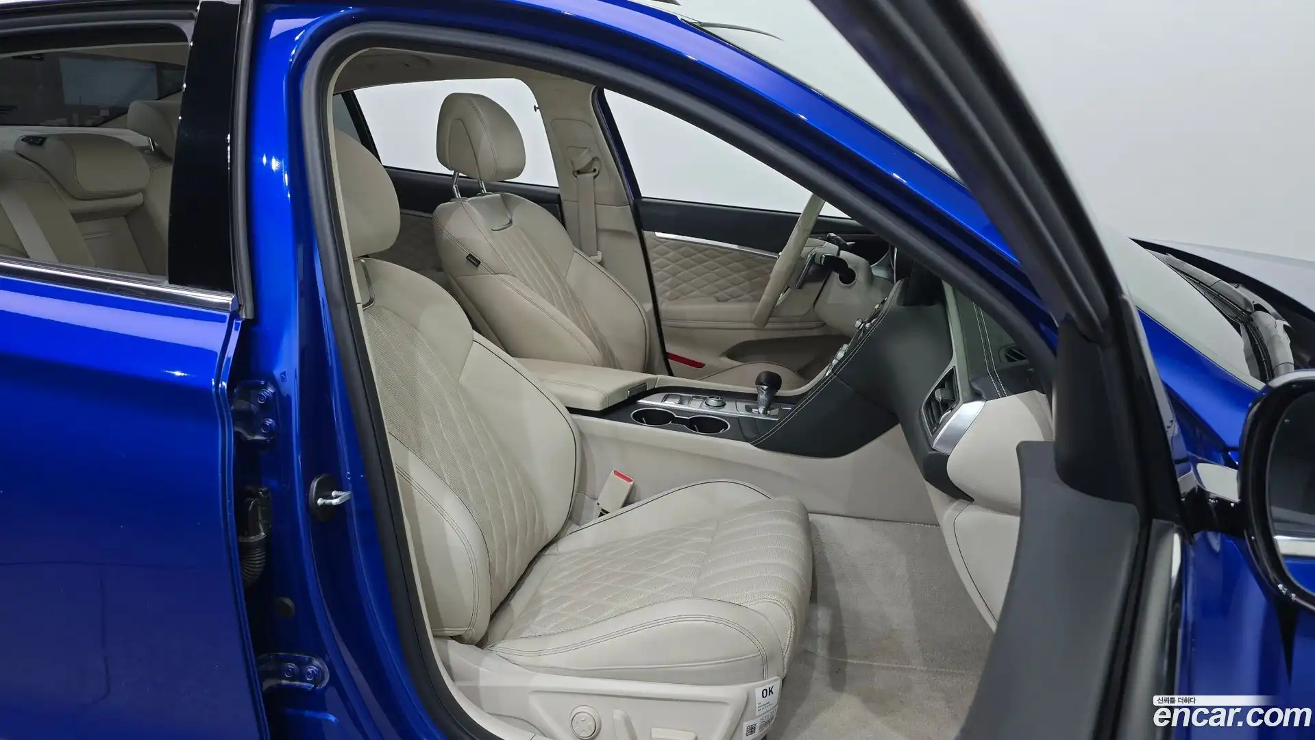 G70 Genesis 2022.3-INNER-036