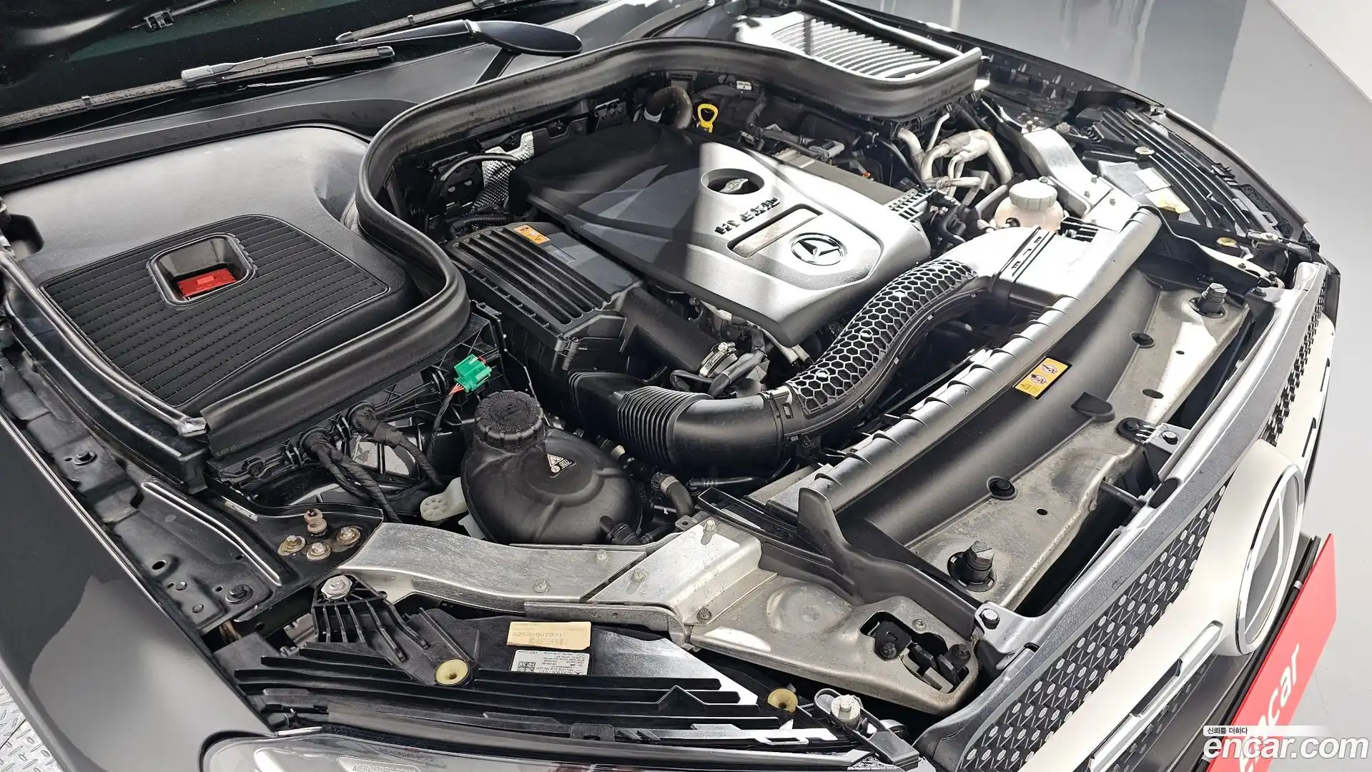 GLC-Class Mercedes-Benz 2020.9-OUTER-006