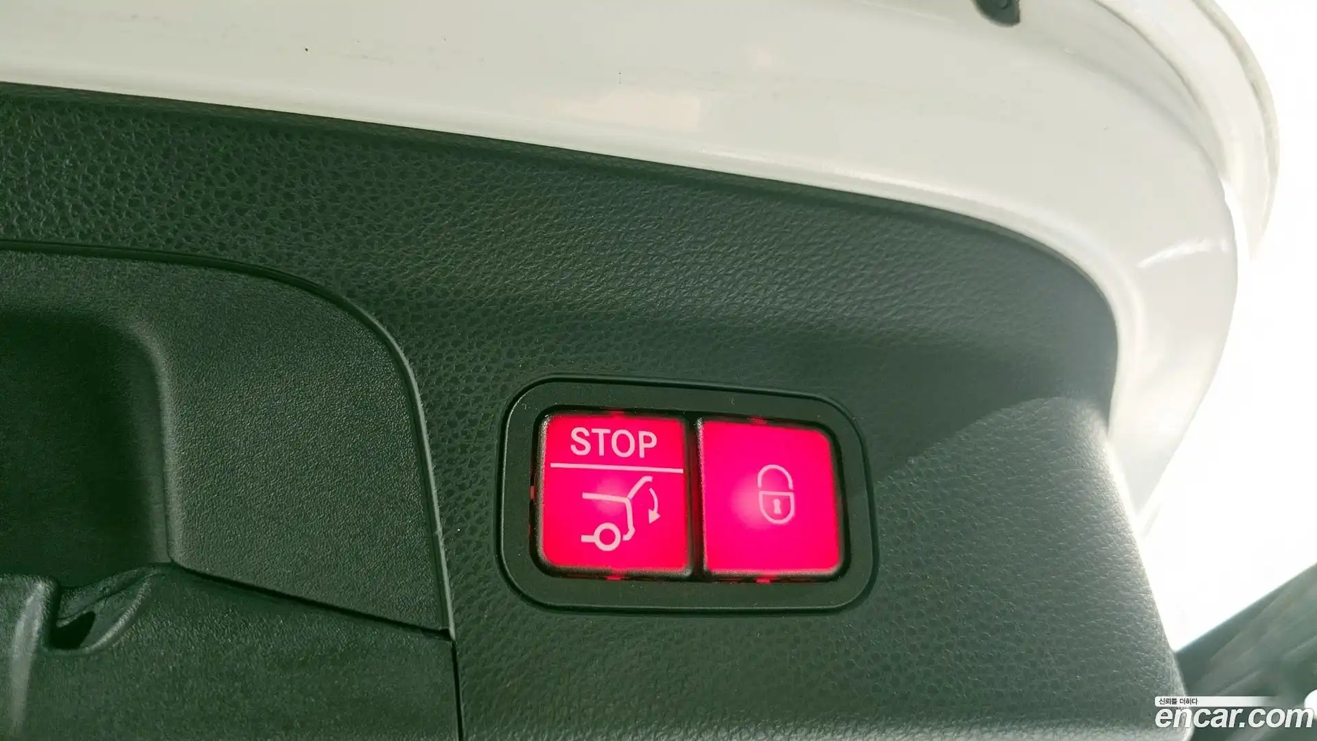 GLC-Class Mercedes-Benz 2019.2-OPTION-020