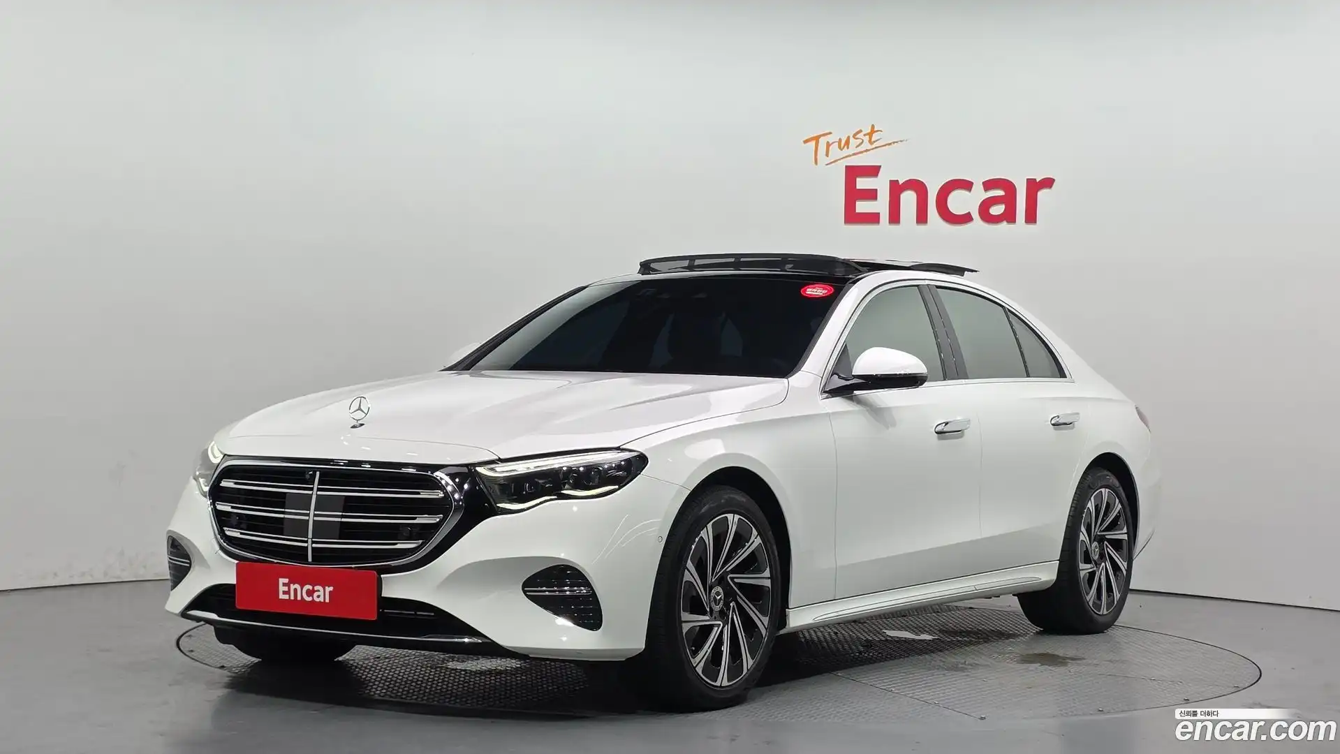 E-Class Mercedes-Benz 2024.5-OUTER-001