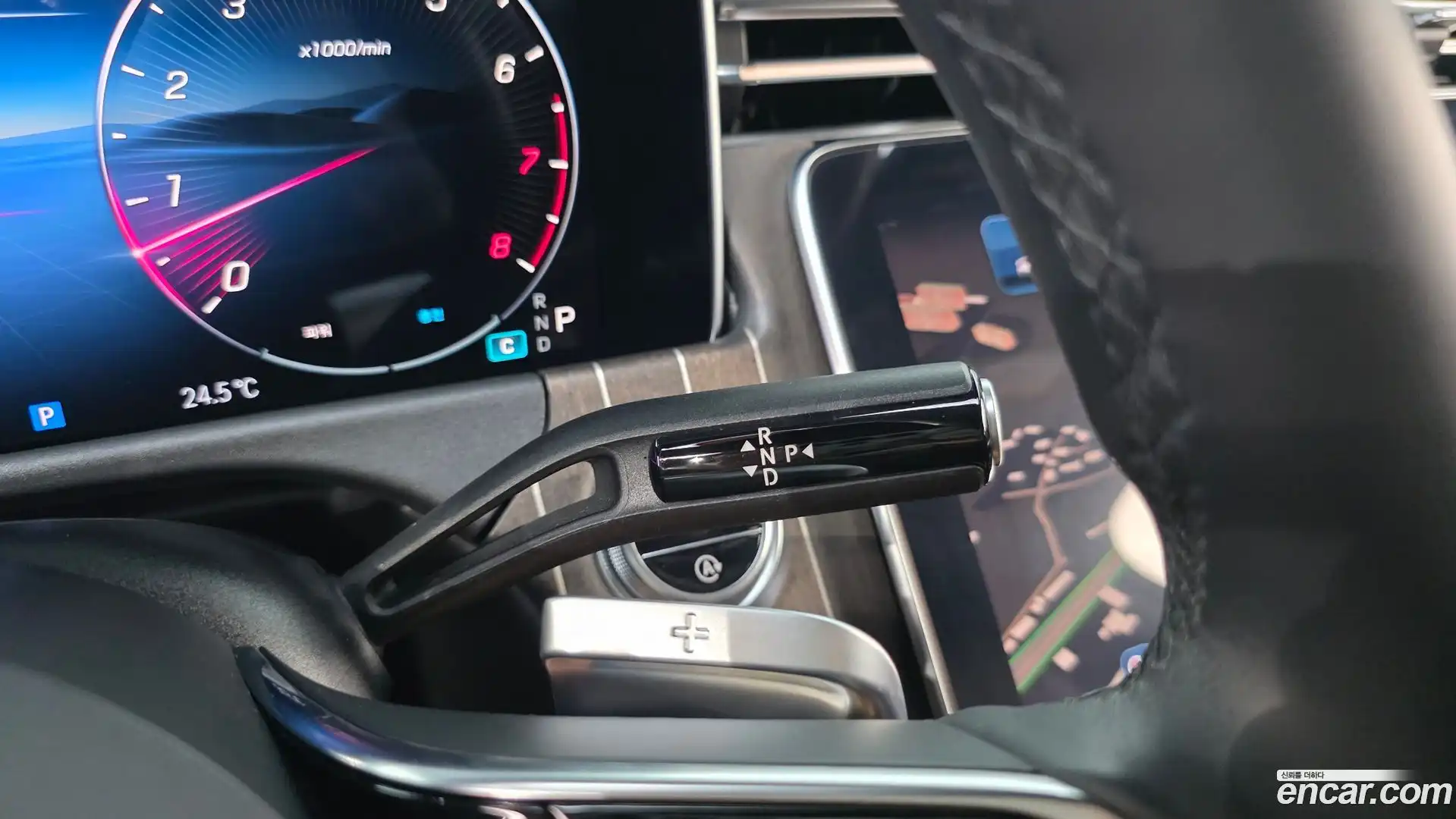 E-Class Mercedes-Benz 2024.5-INNER-009