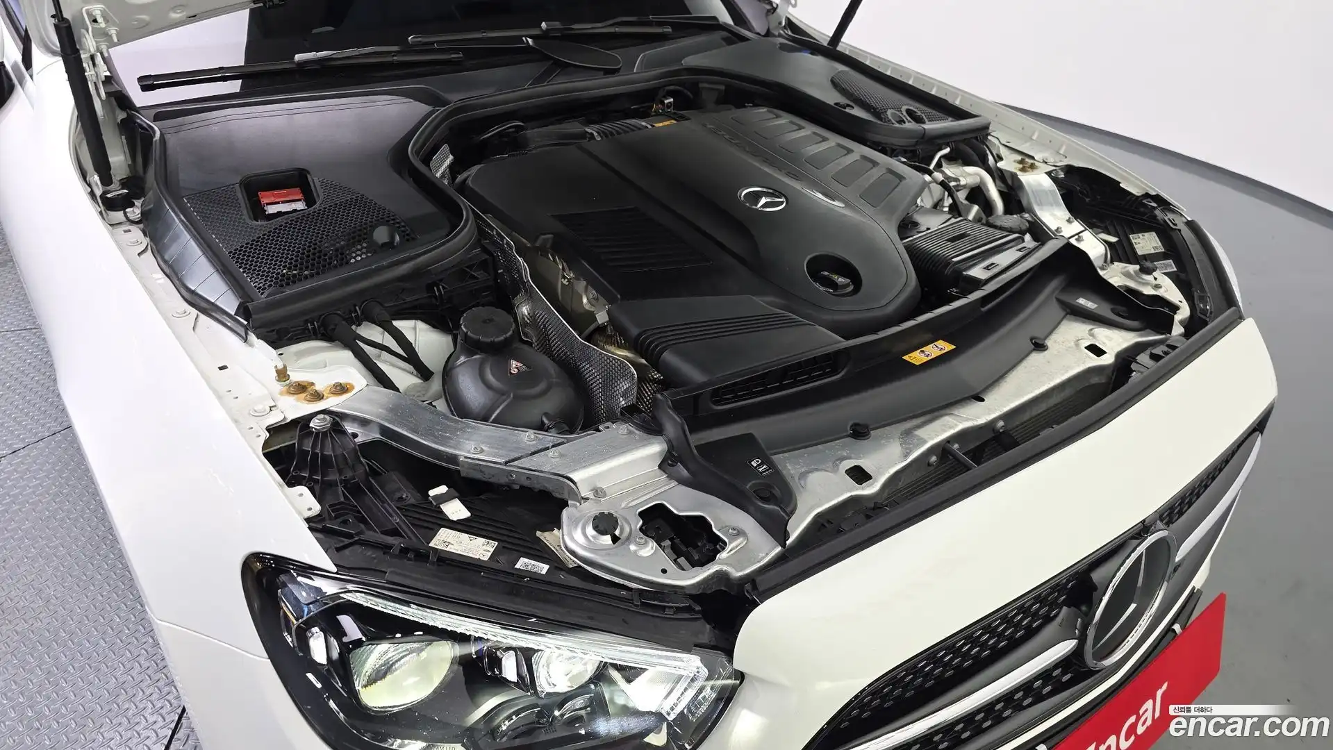 E-Class Mercedes-Benz 2023.11-OUTER-006