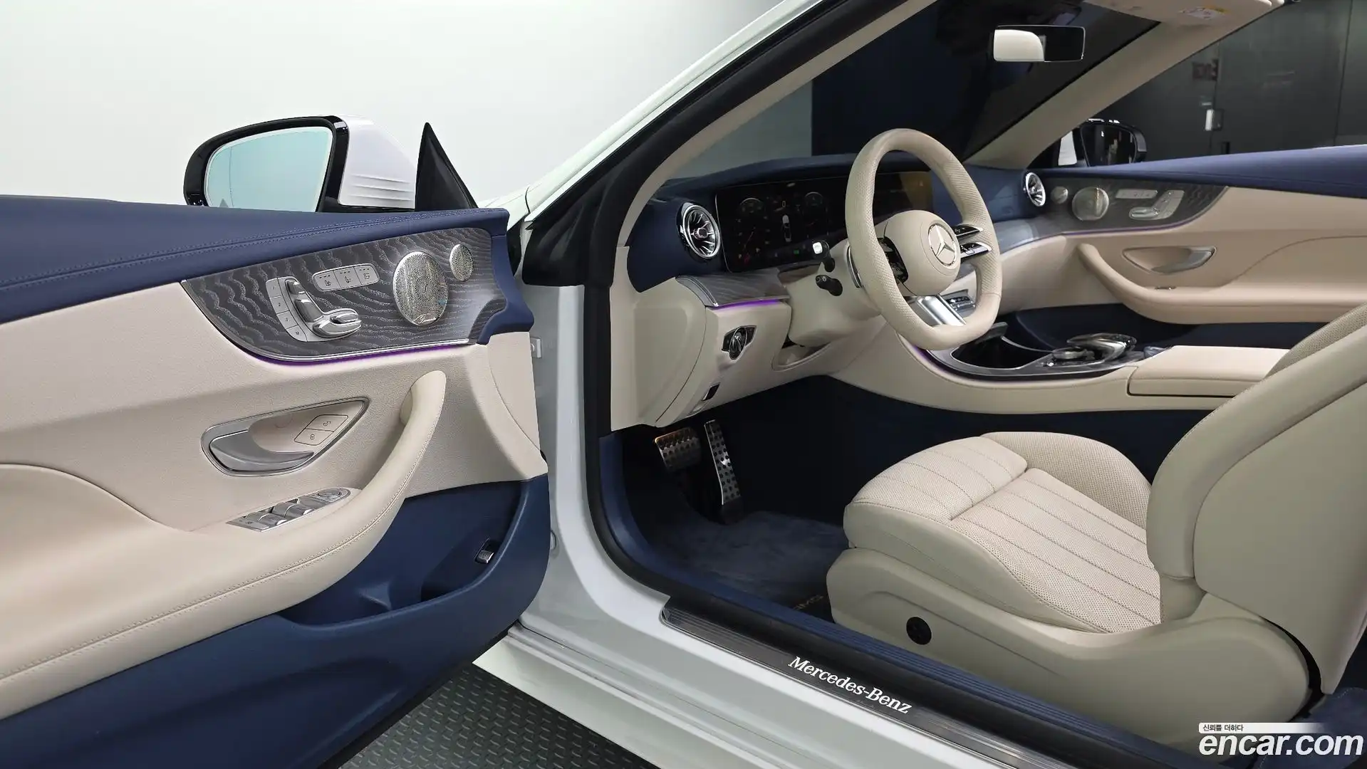 E-Class Mercedes-Benz 2023.11-INNER-010