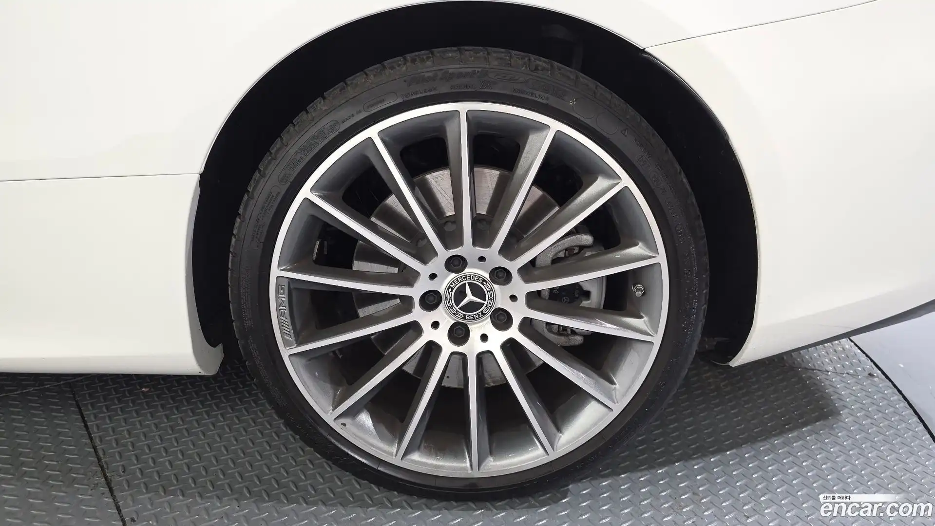 E-Class Mercedes-Benz 2023.11-OUTER-031