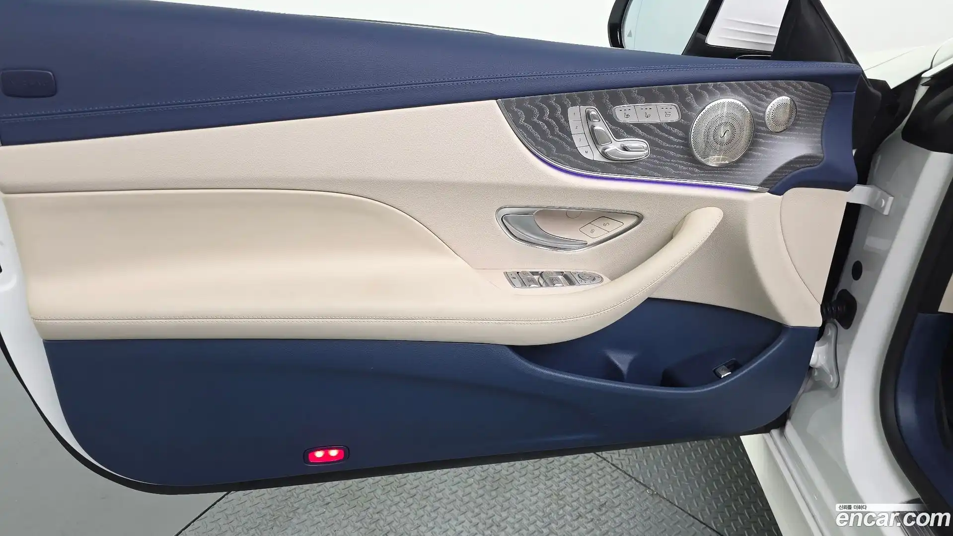 E-Class Mercedes-Benz 2023.11-INNER-035