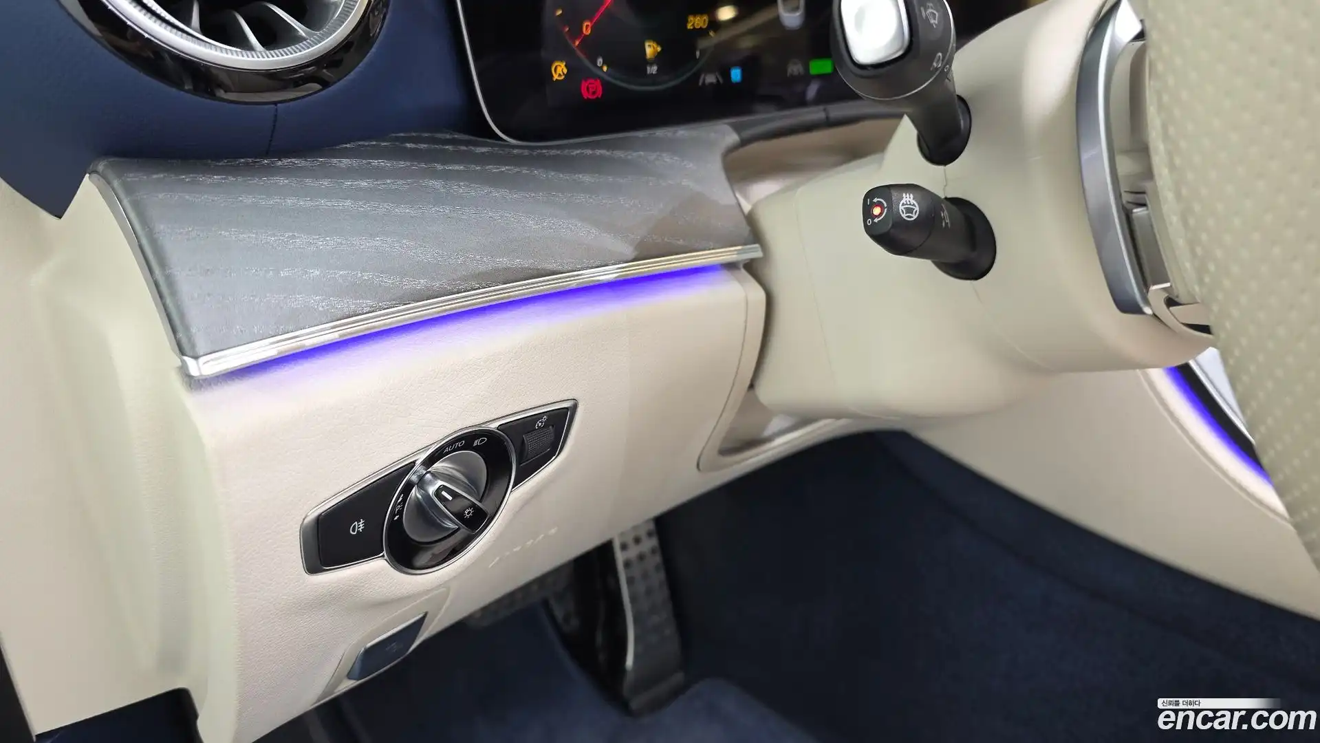 E-Class Mercedes-Benz 2023.11-OPTION-043