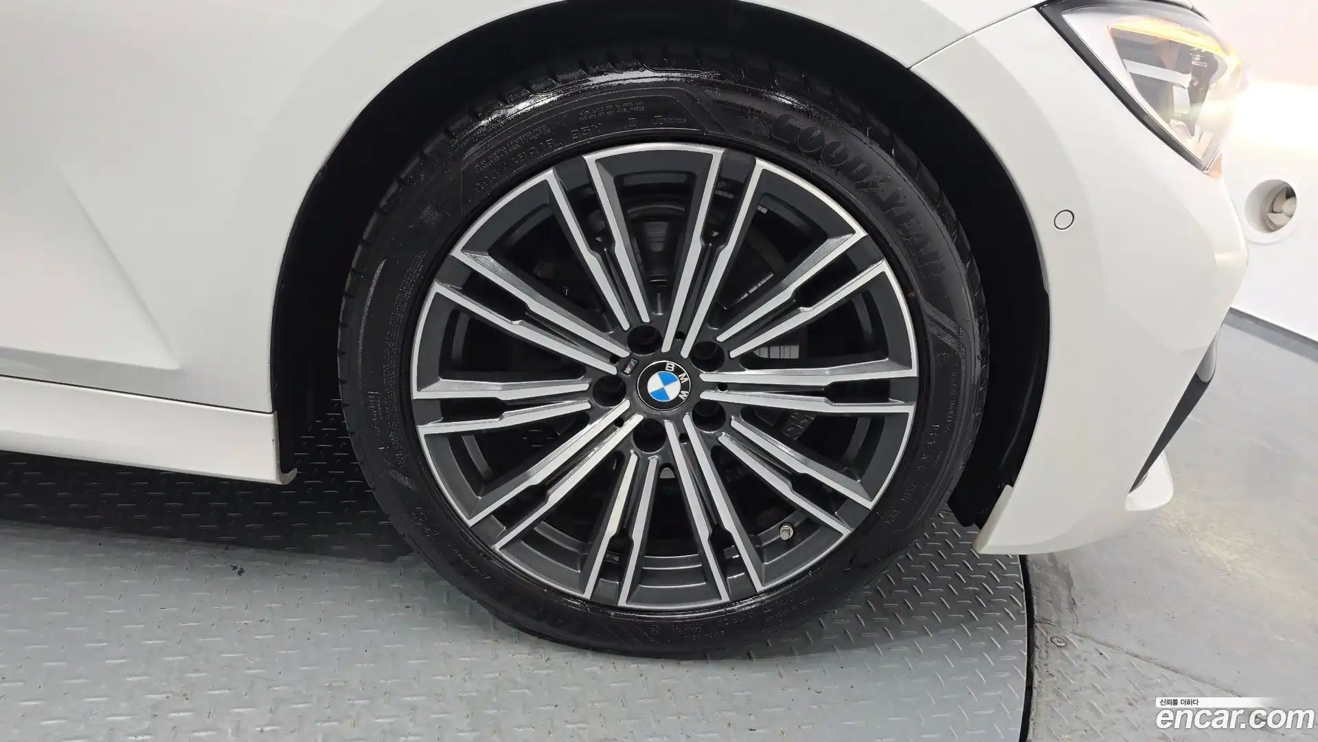 3-Series BMW 2021.3-OUTER-031