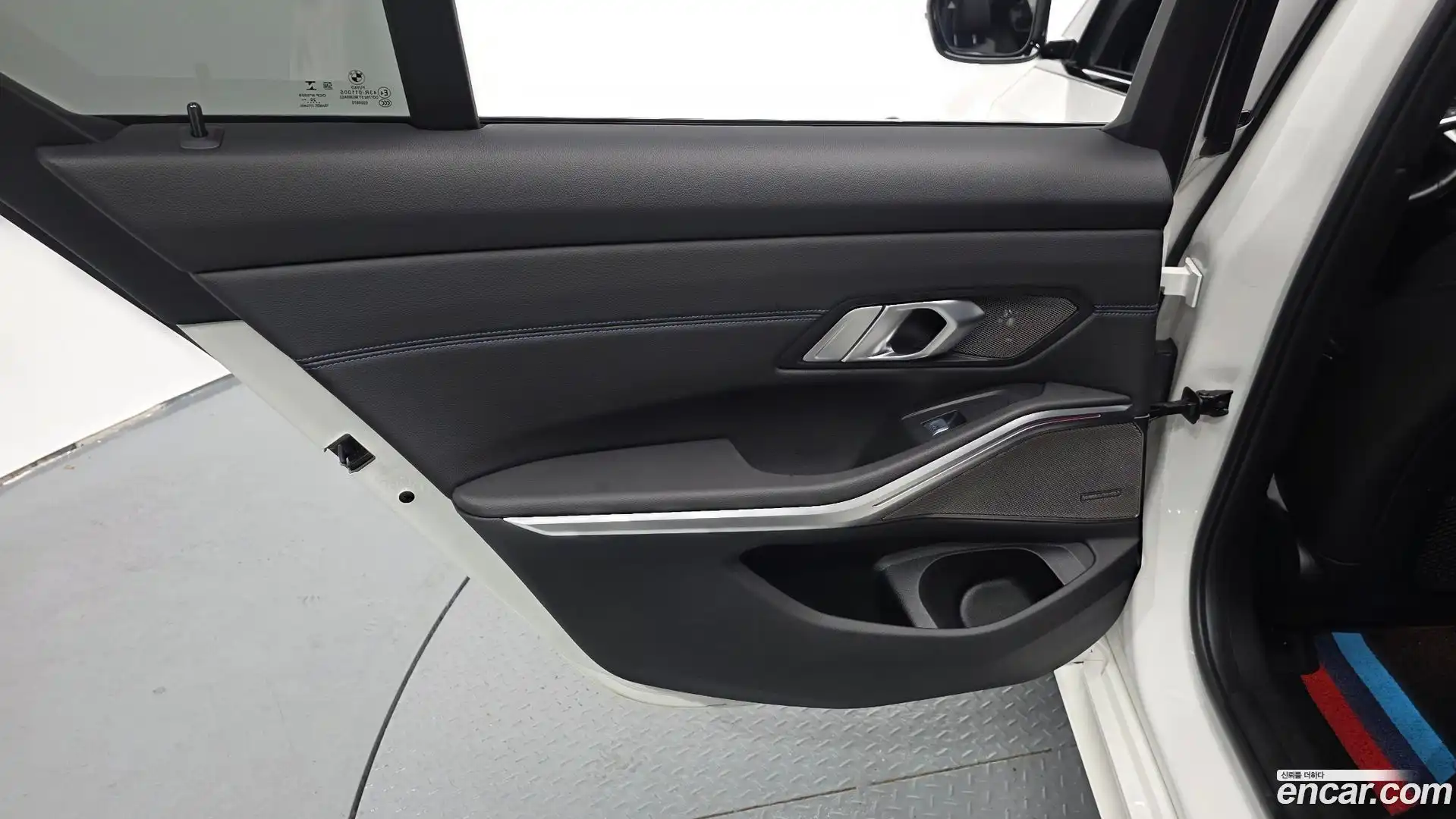 3-Series BMW 2021.3-INNER-035