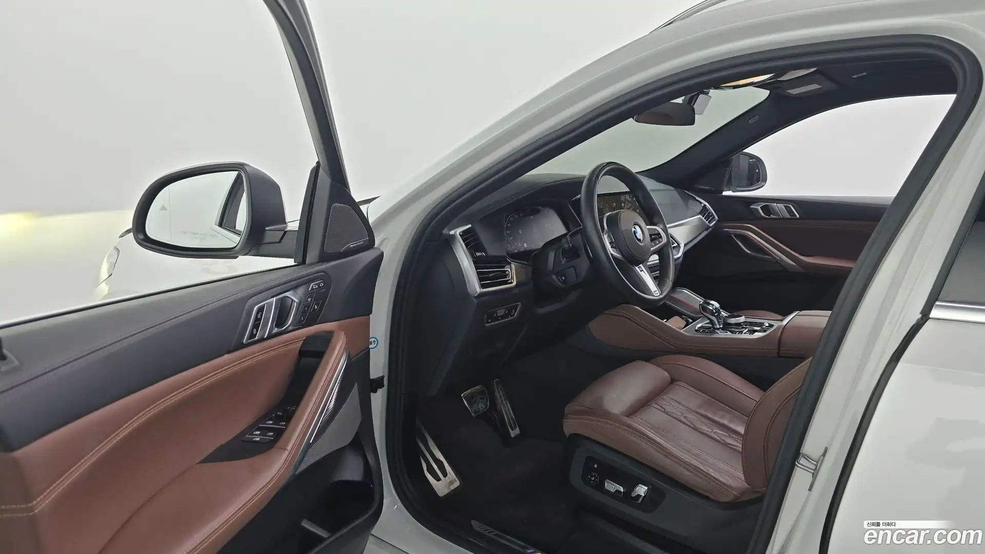 X6 BMW 2022.11-INNER-010
