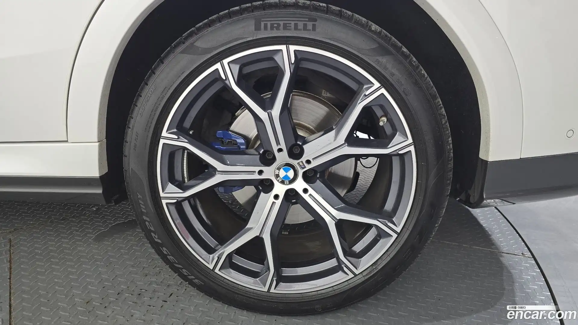 X6 BMW 2022.11-OUTER-031