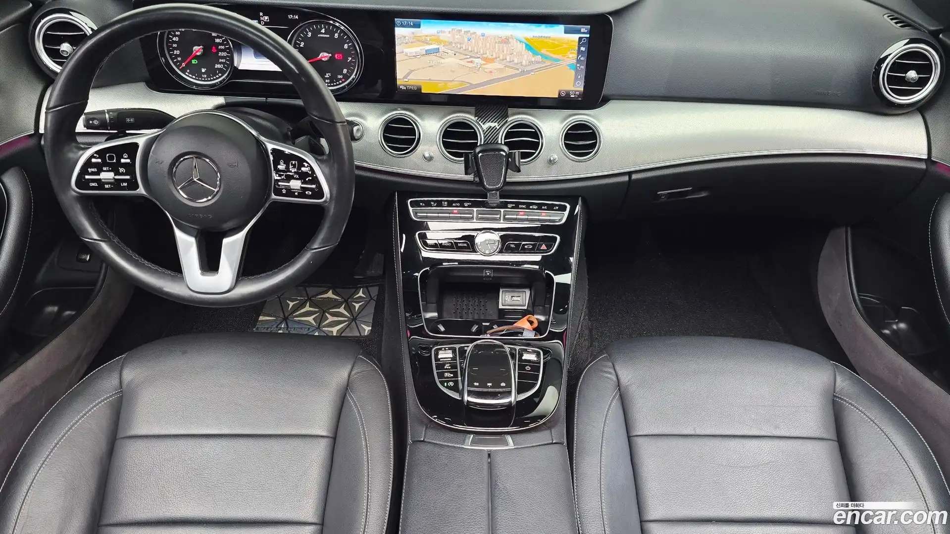E-Class Mercedes-Benz 2018.9-INNER-007