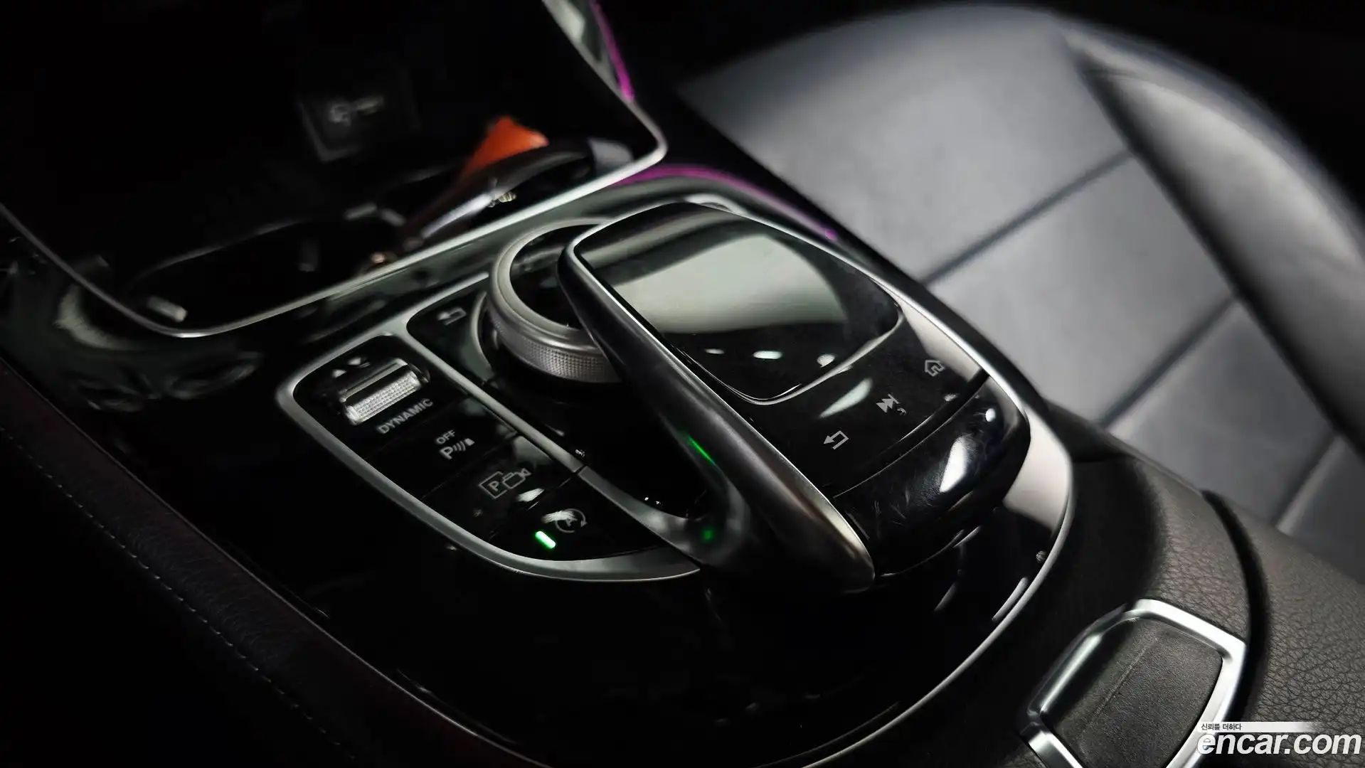 E-Class Mercedes-Benz 2018.9-OPTION-040