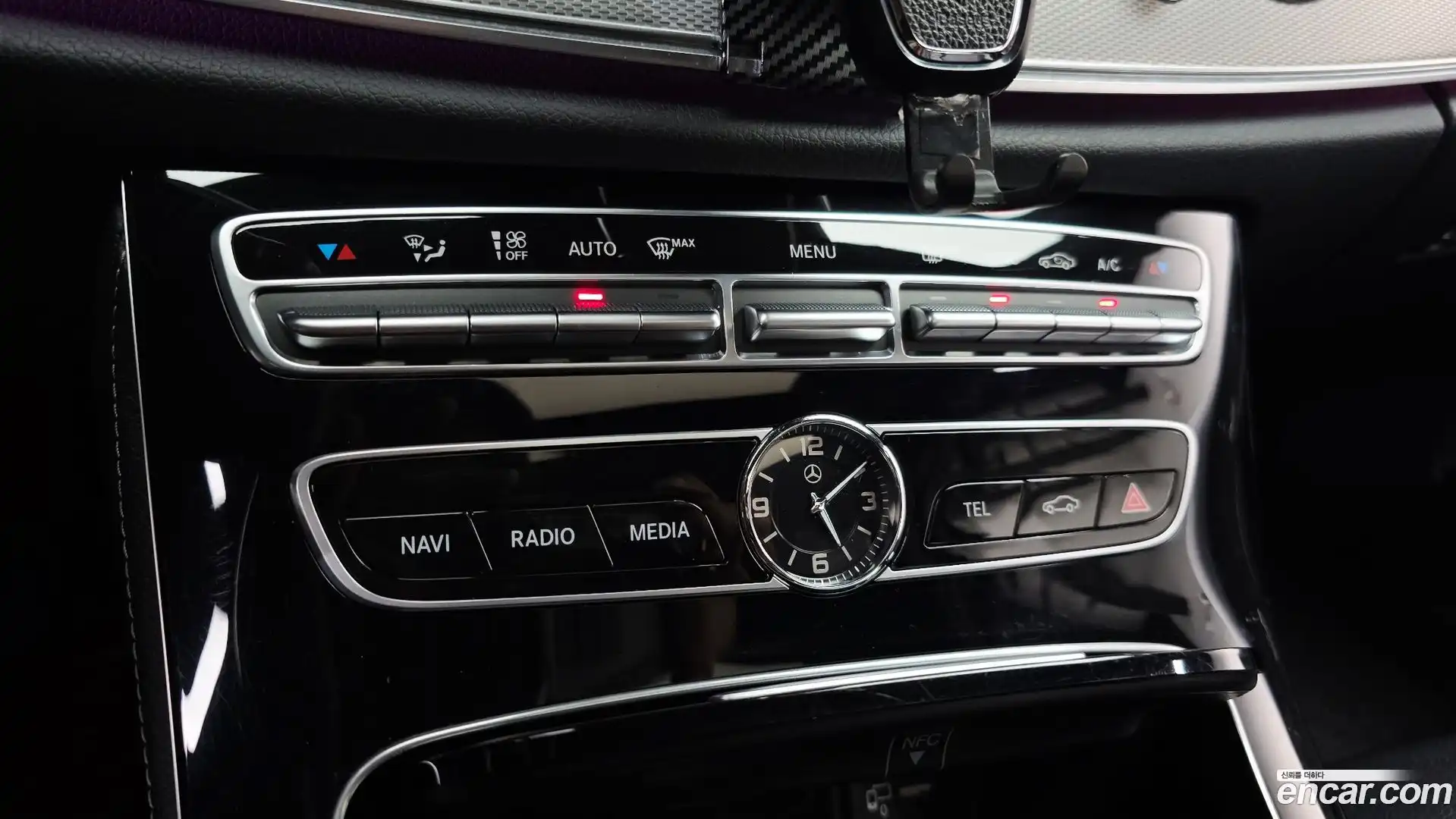 E-Class Mercedes-Benz 2018.9-OPTION-041