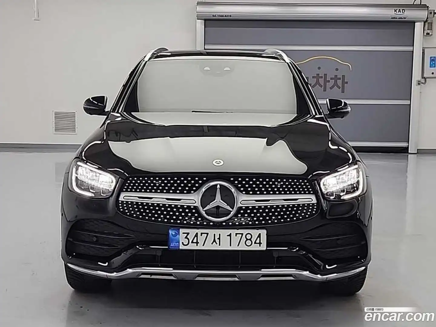GLC-Class Mercedes-Benz 2022.8-OUTER-002