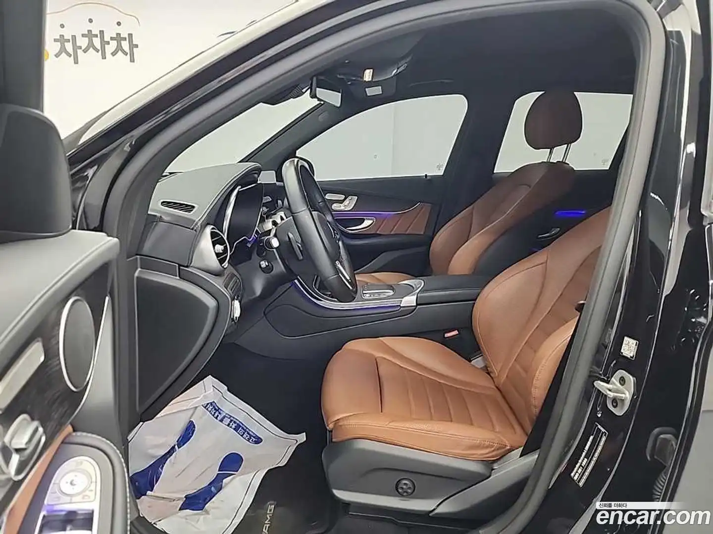 GLC-Class Mercedes-Benz 2022.8-OPTION-015