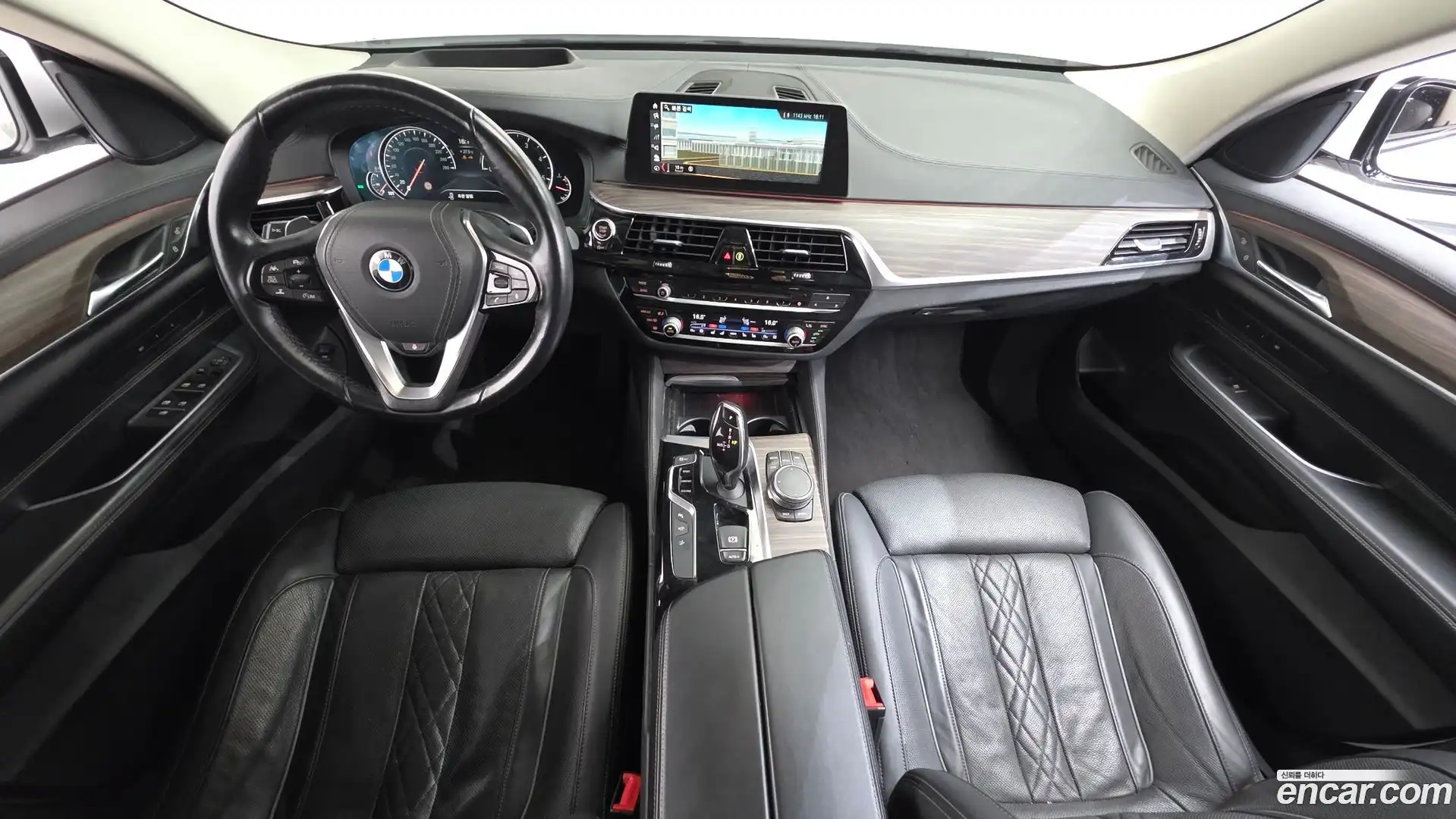 Gran Turismo BMW 2018.2-INNER-007