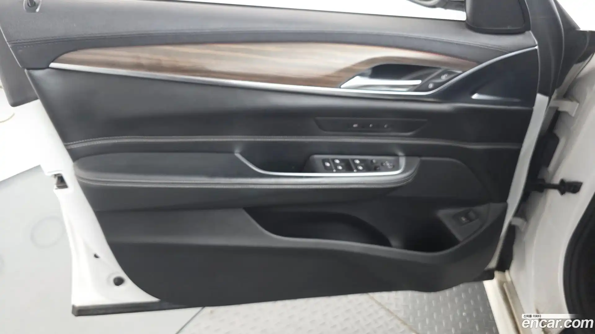 Gran Turismo BMW 2018.2-INNER-034
