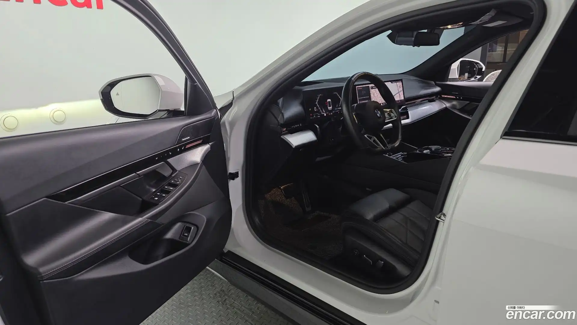 5-Series BMW 2024.0-INNER-010