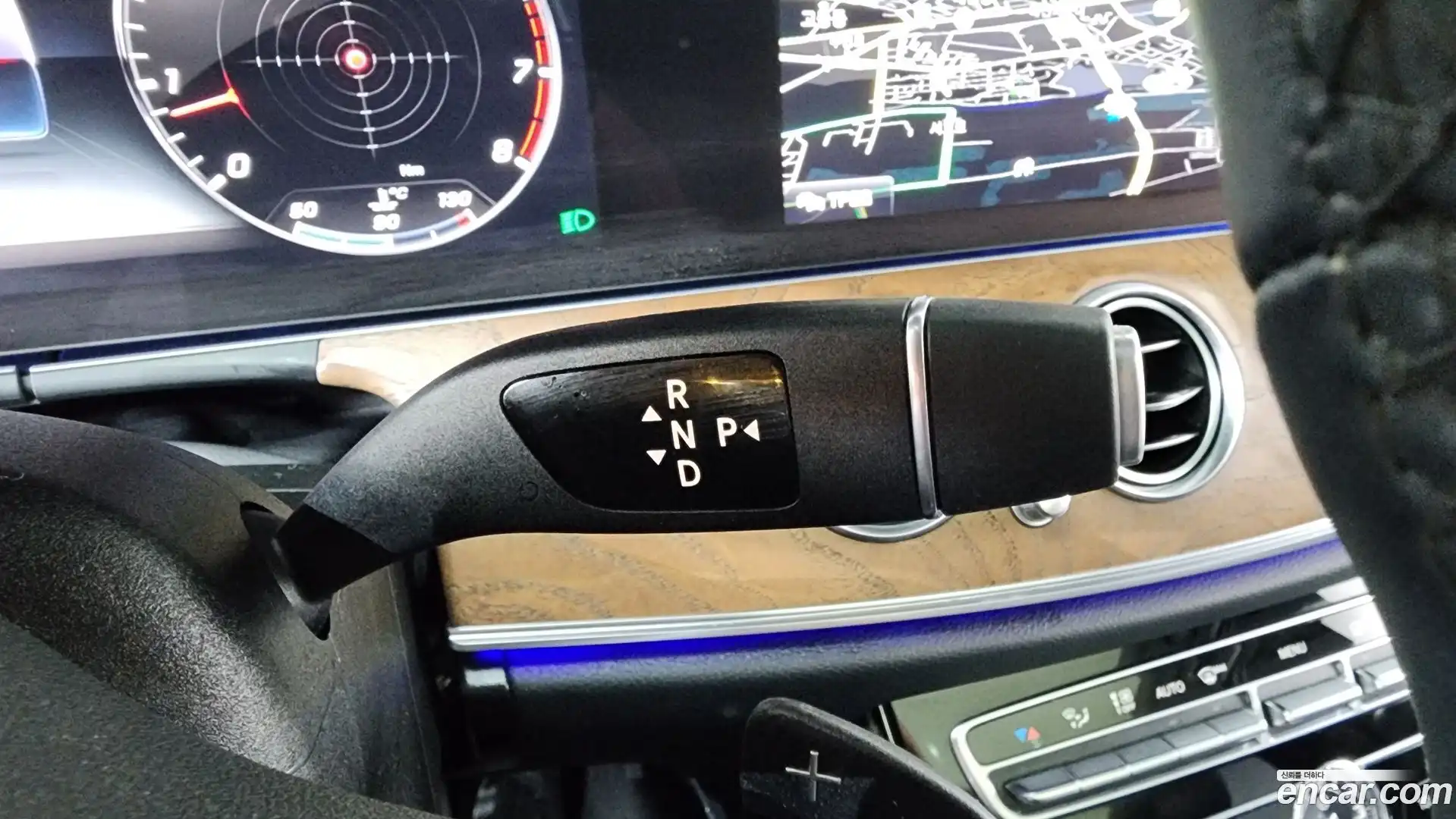 E-Class Mercedes-Benz 2019.6-INNER-009