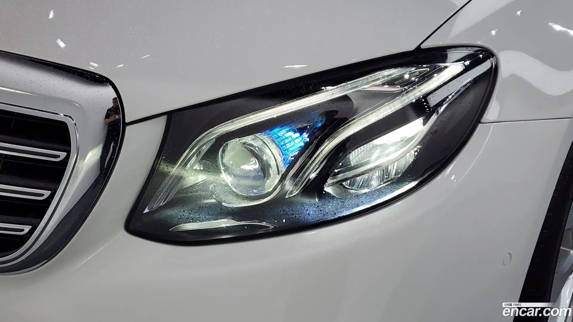 E-Class Mercedes-Benz 2019.6-OUTER-032
