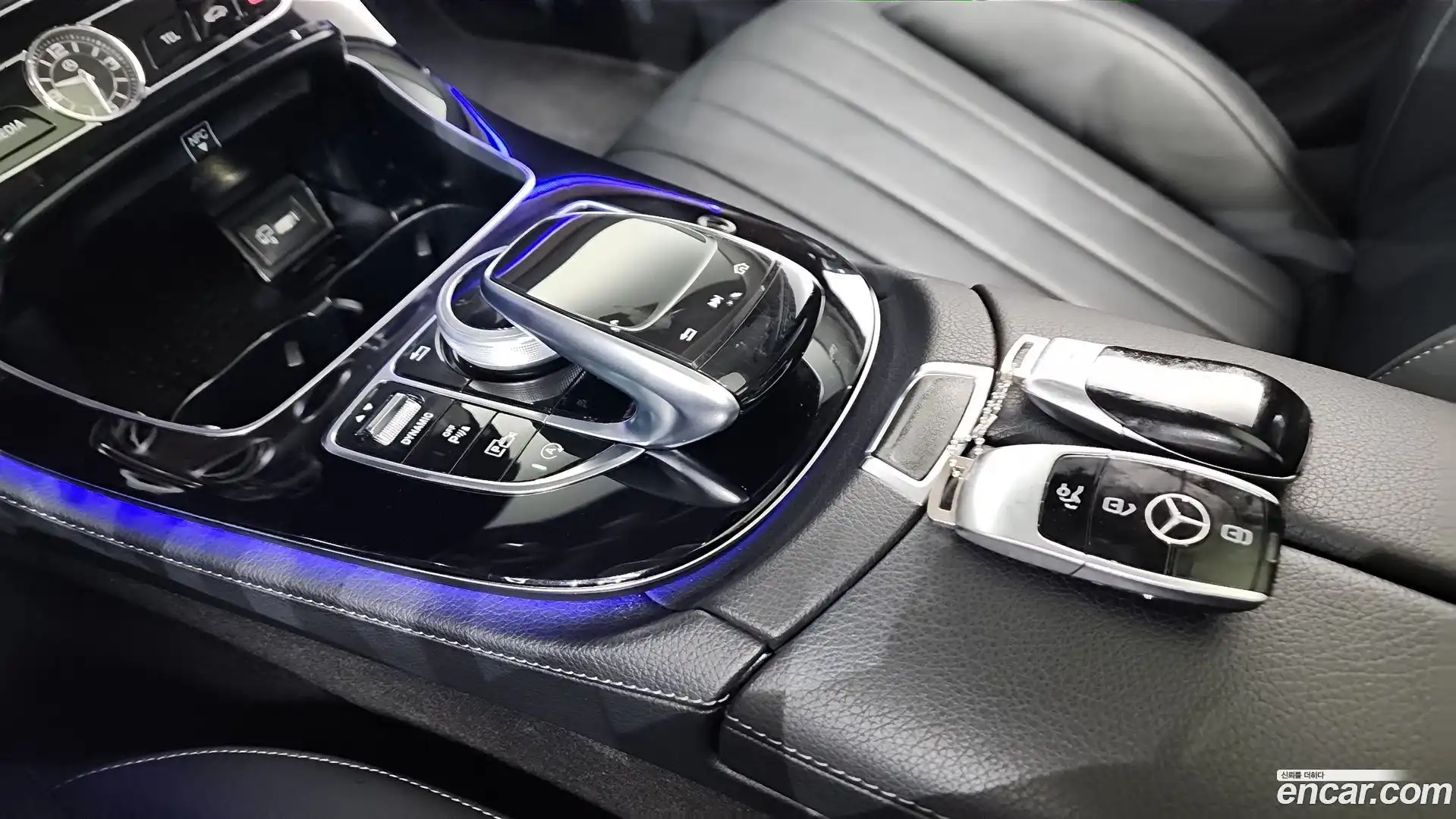 E-Class Mercedes-Benz 2019.6-OPTION-042