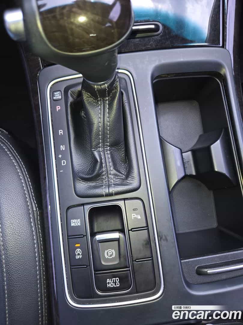 Sorento Kia 2017.0-INNER-010