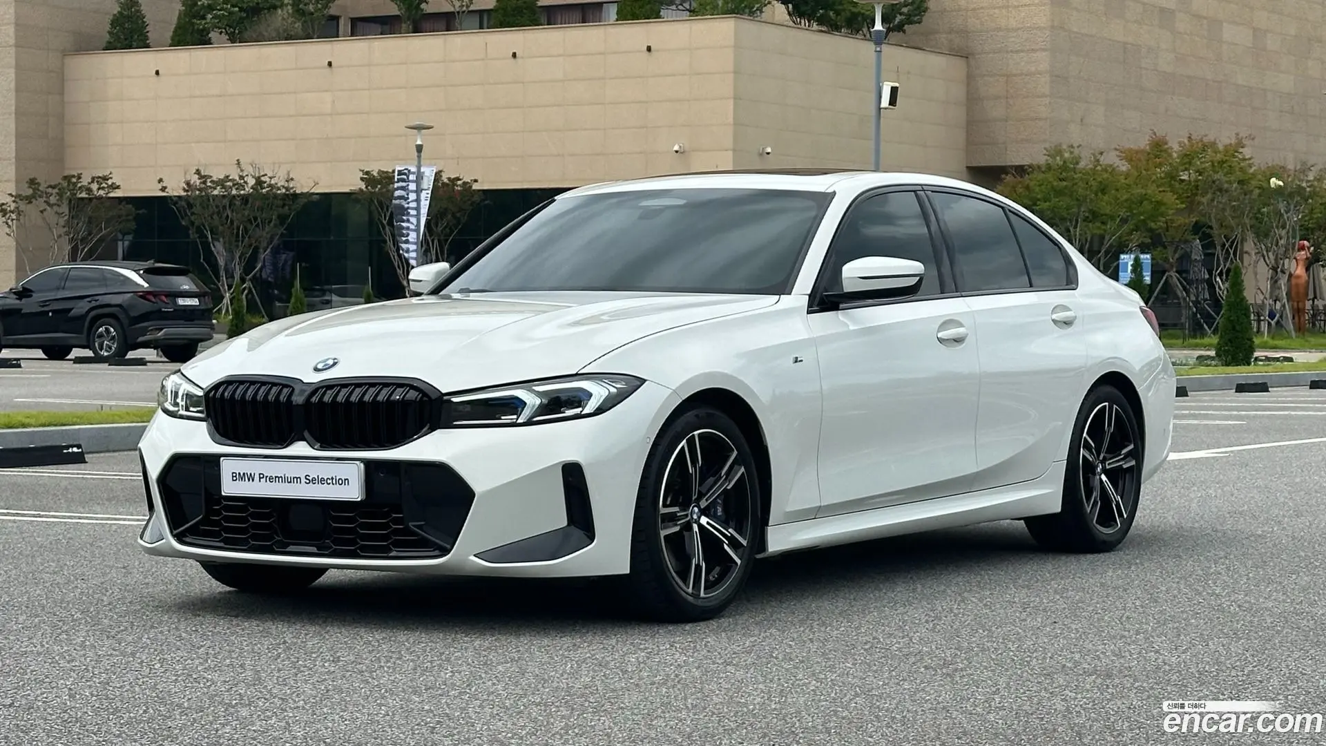 Main__Slider__Photo:3-Series BMW 2023.8-0