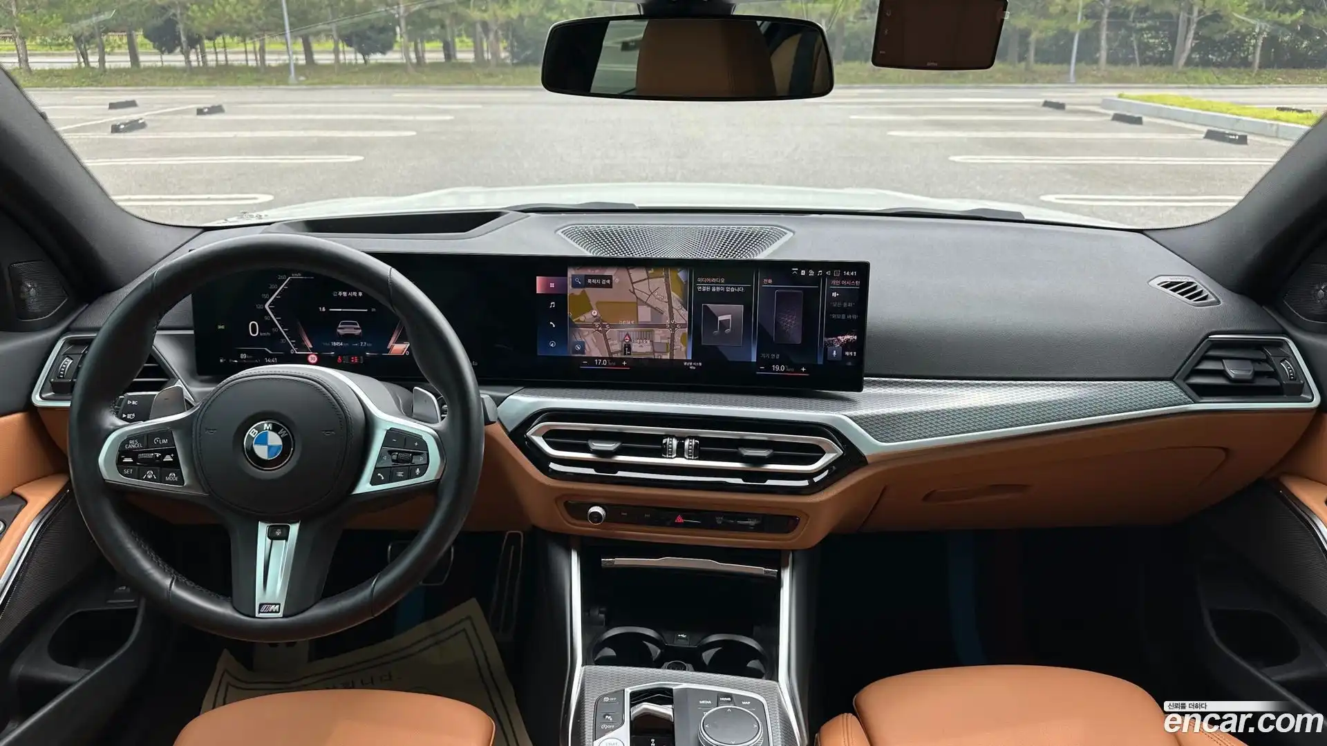 3-Series BMW 2023.8-INNER-007