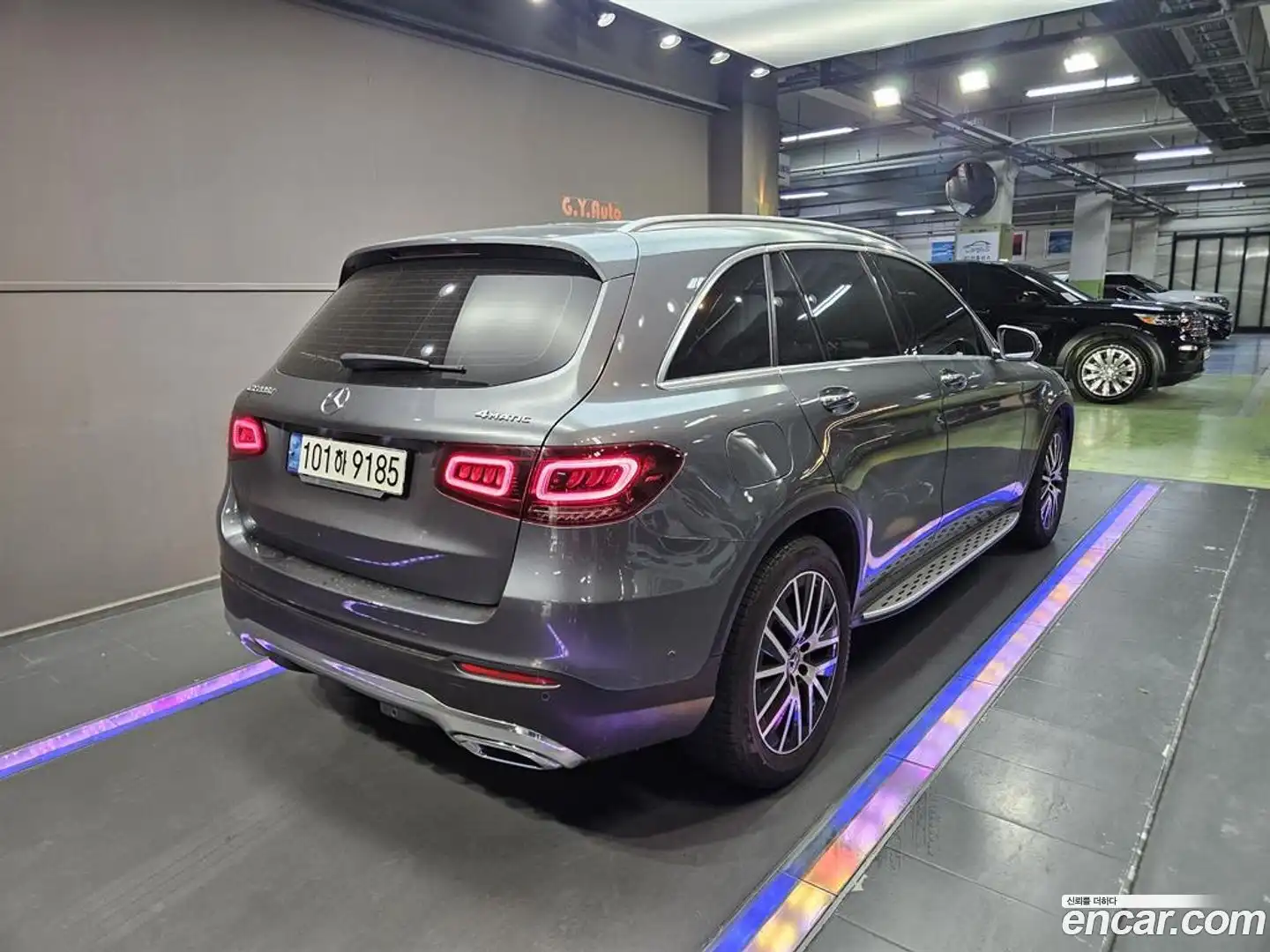 GLC-Class Mercedes-Benz 2022.8-OUTER-004