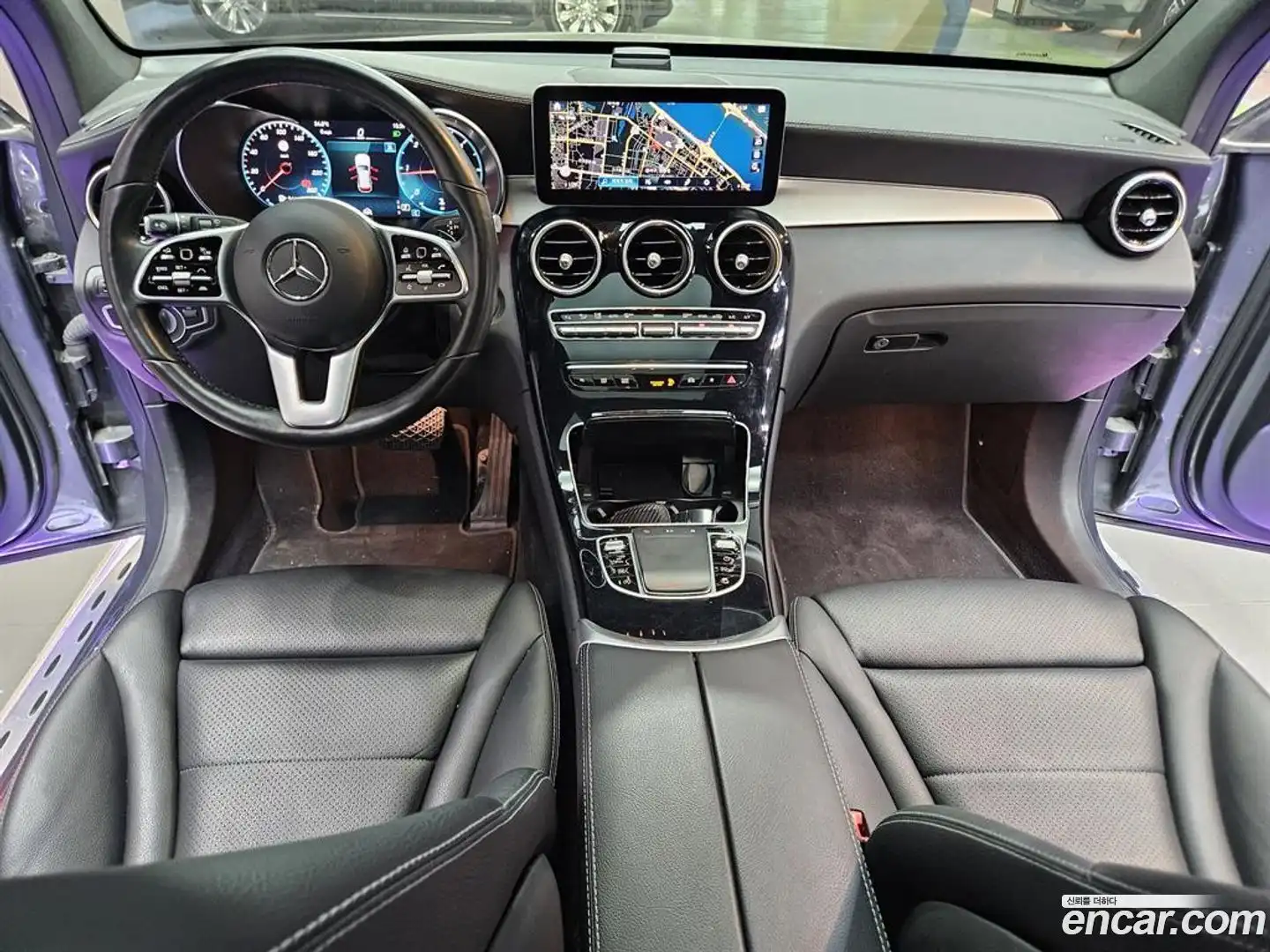 GLC-Class Mercedes-Benz 2022.8-OUTER-006