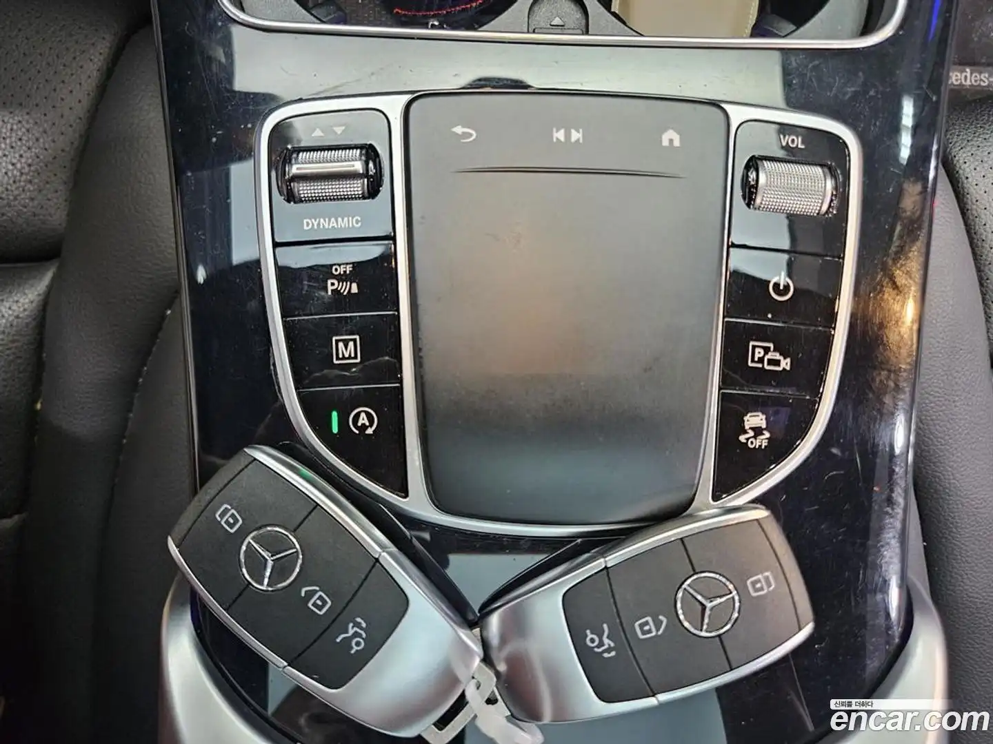 GLC-Class Mercedes-Benz 2022.8-OPTION-020