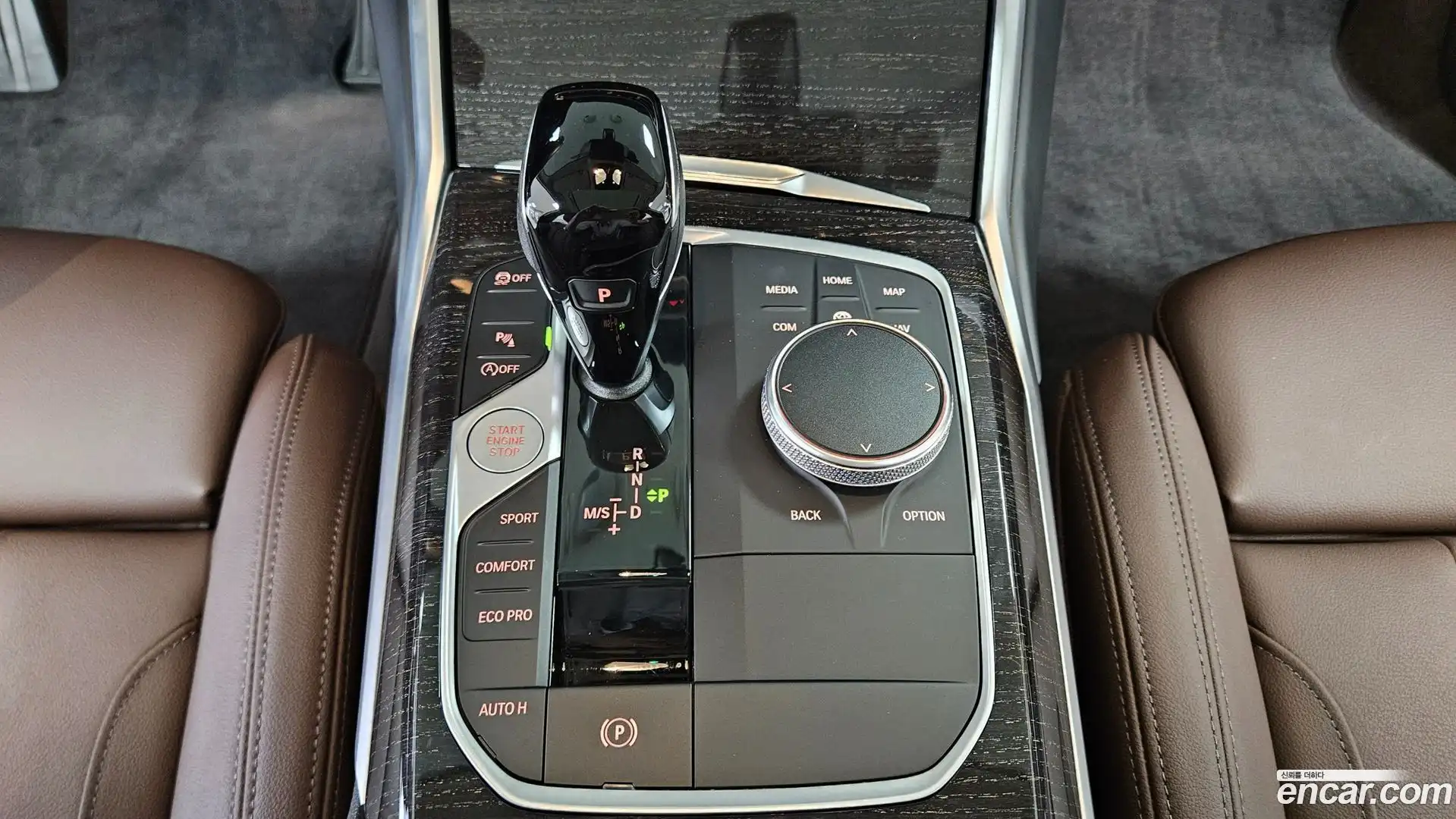 3-Series BMW 2022.5-INNER-009