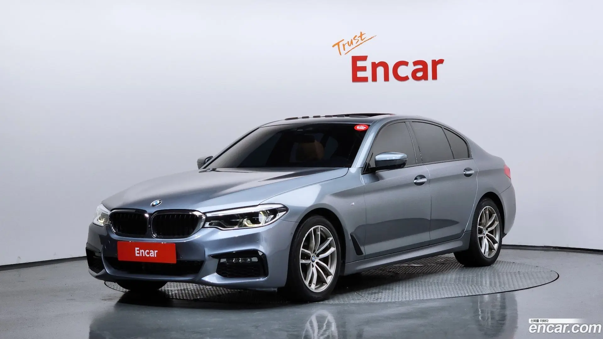 Main__Slider__Photo:5-Series BMW 2017.7-0