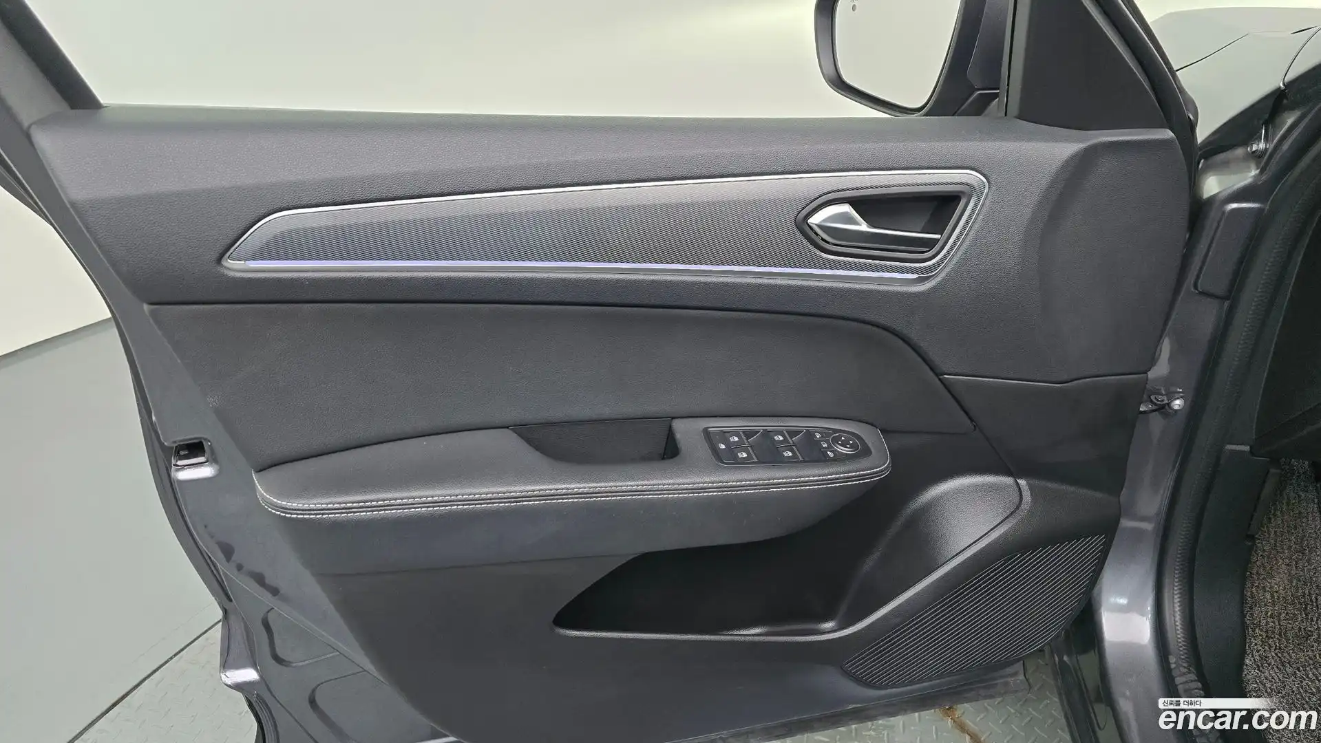 XM3 Renault Korea 2021.11-INNER-034