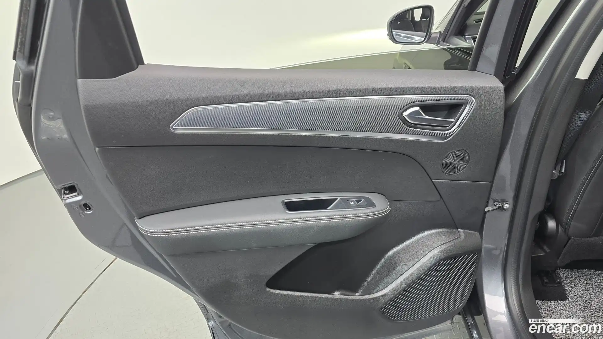 XM3 Renault Korea 2021.11-INNER-035