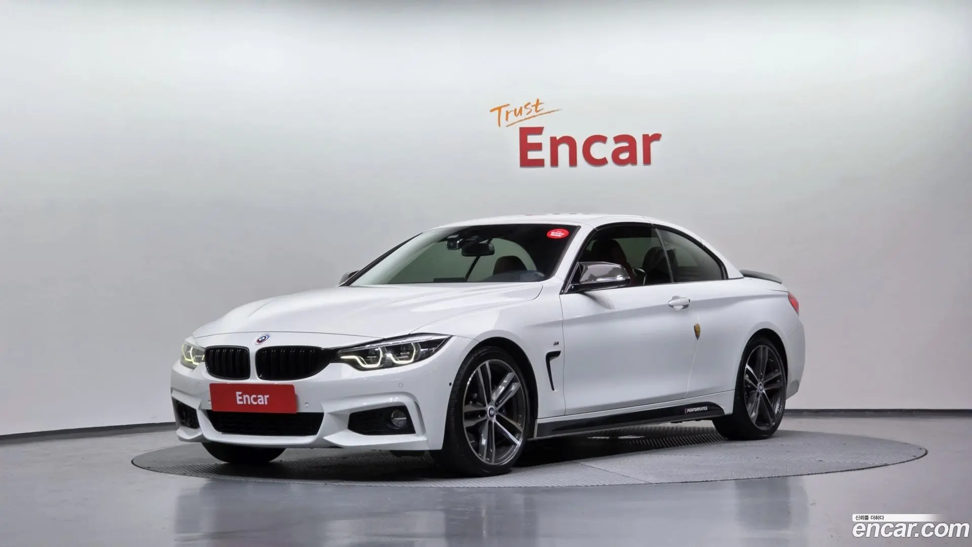 Main__Slider__Photo:4-Series BMW 2019.3-0