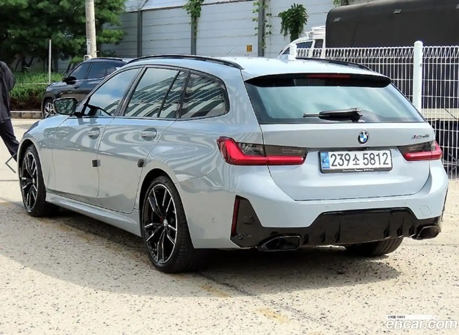 3-Series BMW 2024.8-OUTER-003