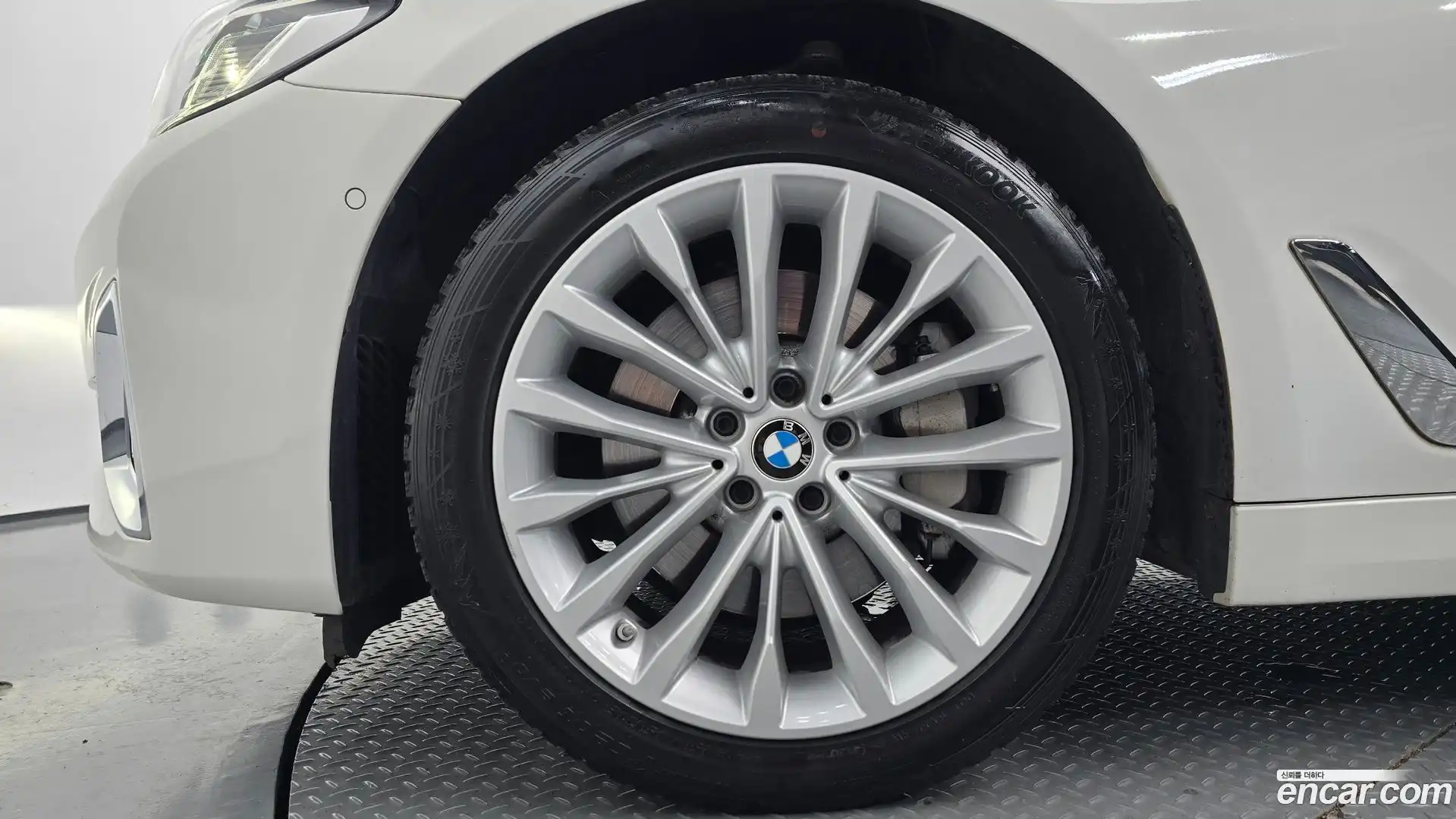 5-Series BMW 2022.4-OUTER-005