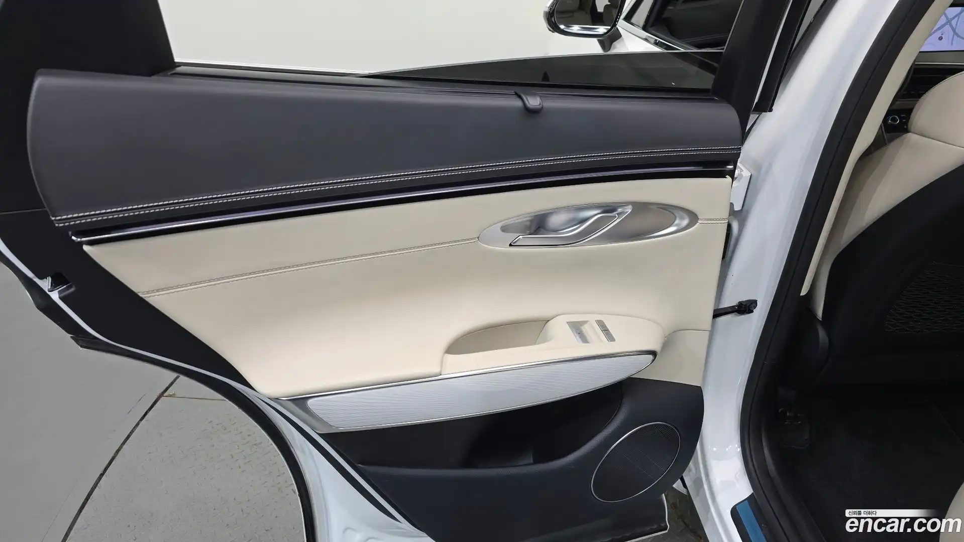 GV70 Genesis 2024.6-INNER-035