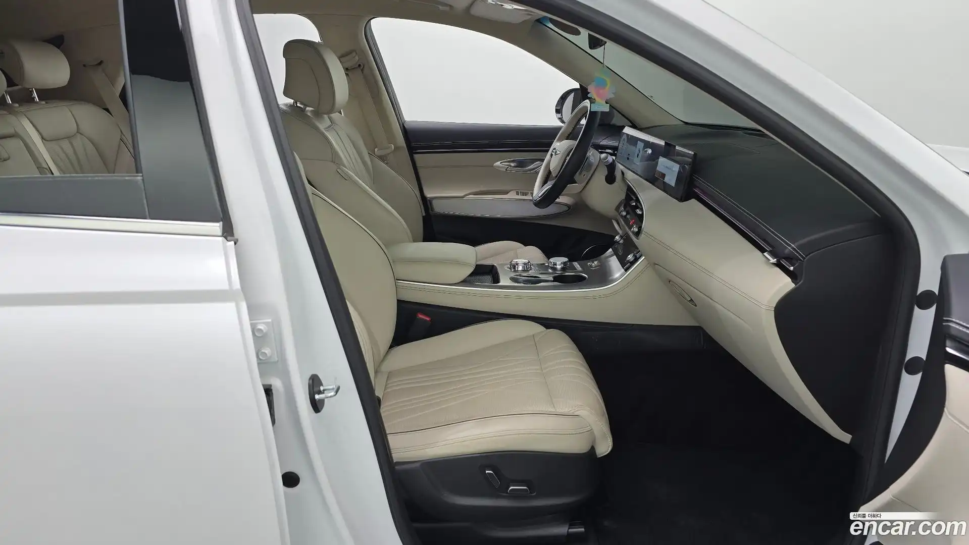 GV70 Genesis 2024.6-INNER-036