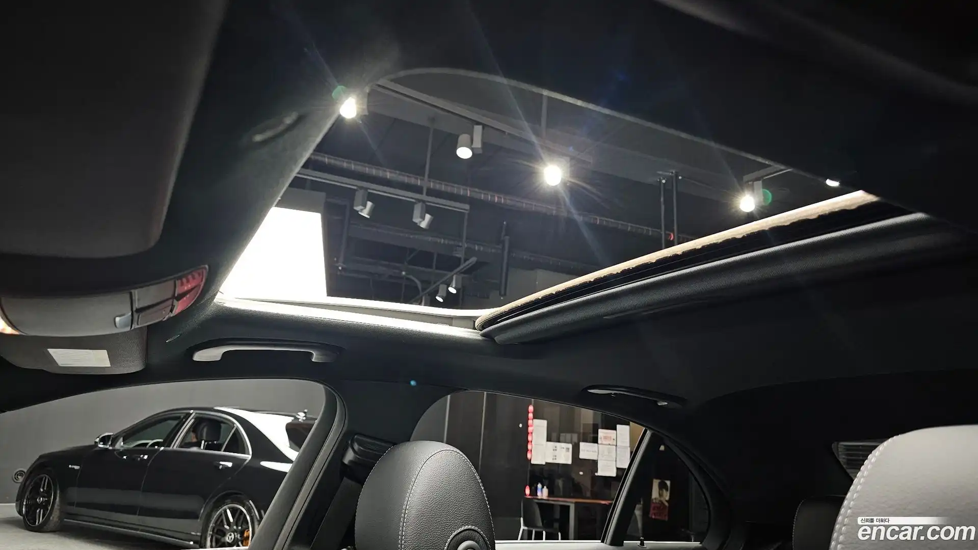 E-Class Mercedes-Benz 2023.9-OPTION-023