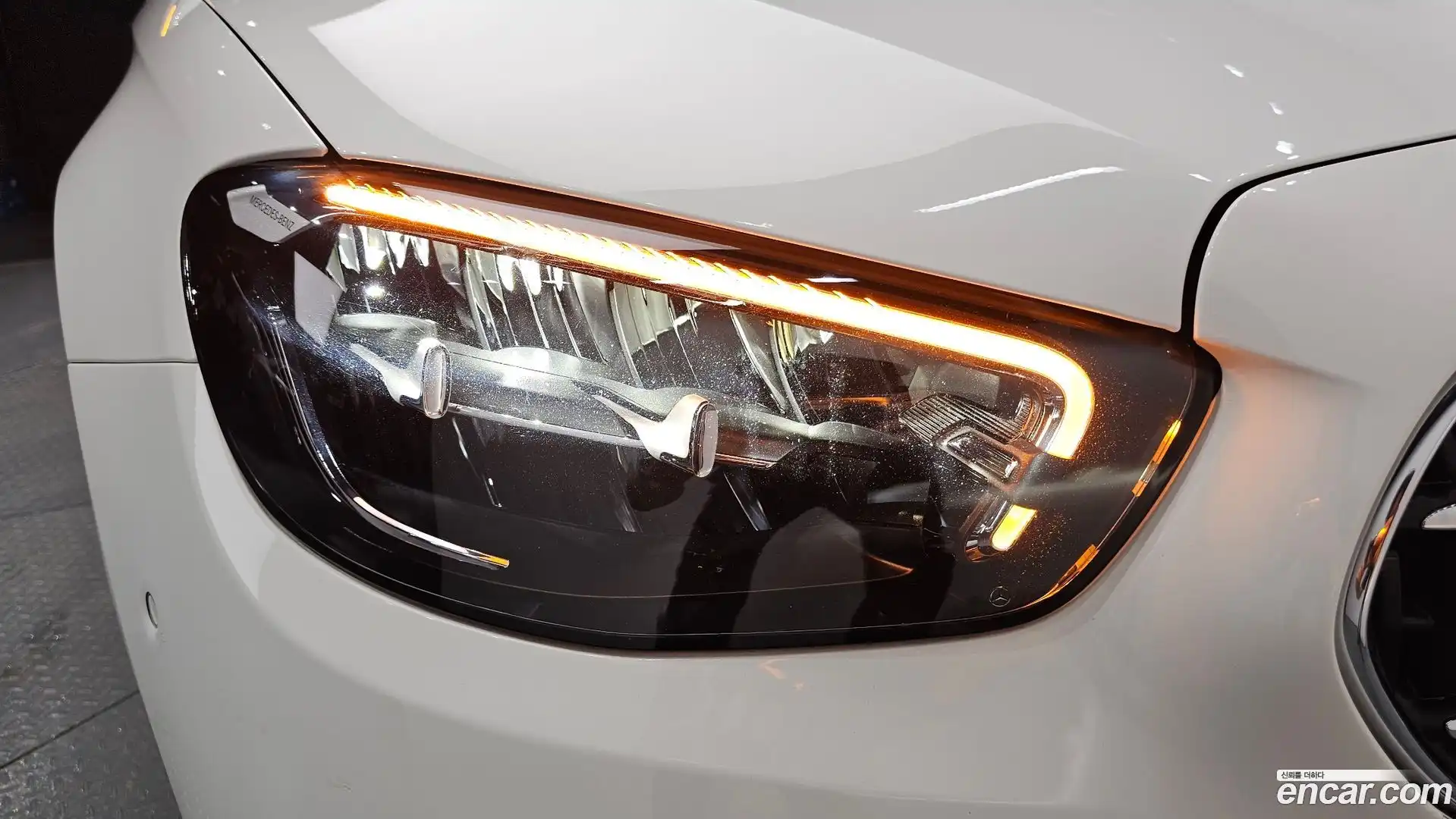 E-Class Mercedes-Benz 2023.9-OUTER-032