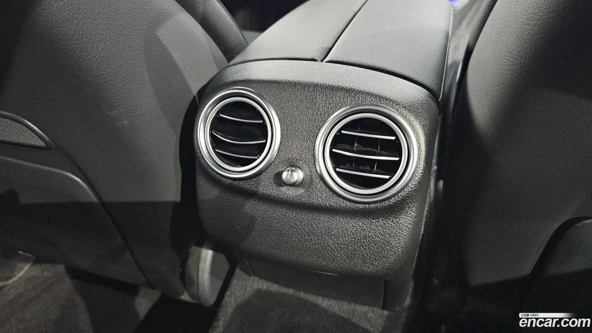 E-Class Mercedes-Benz 2023.9-OPTION-044